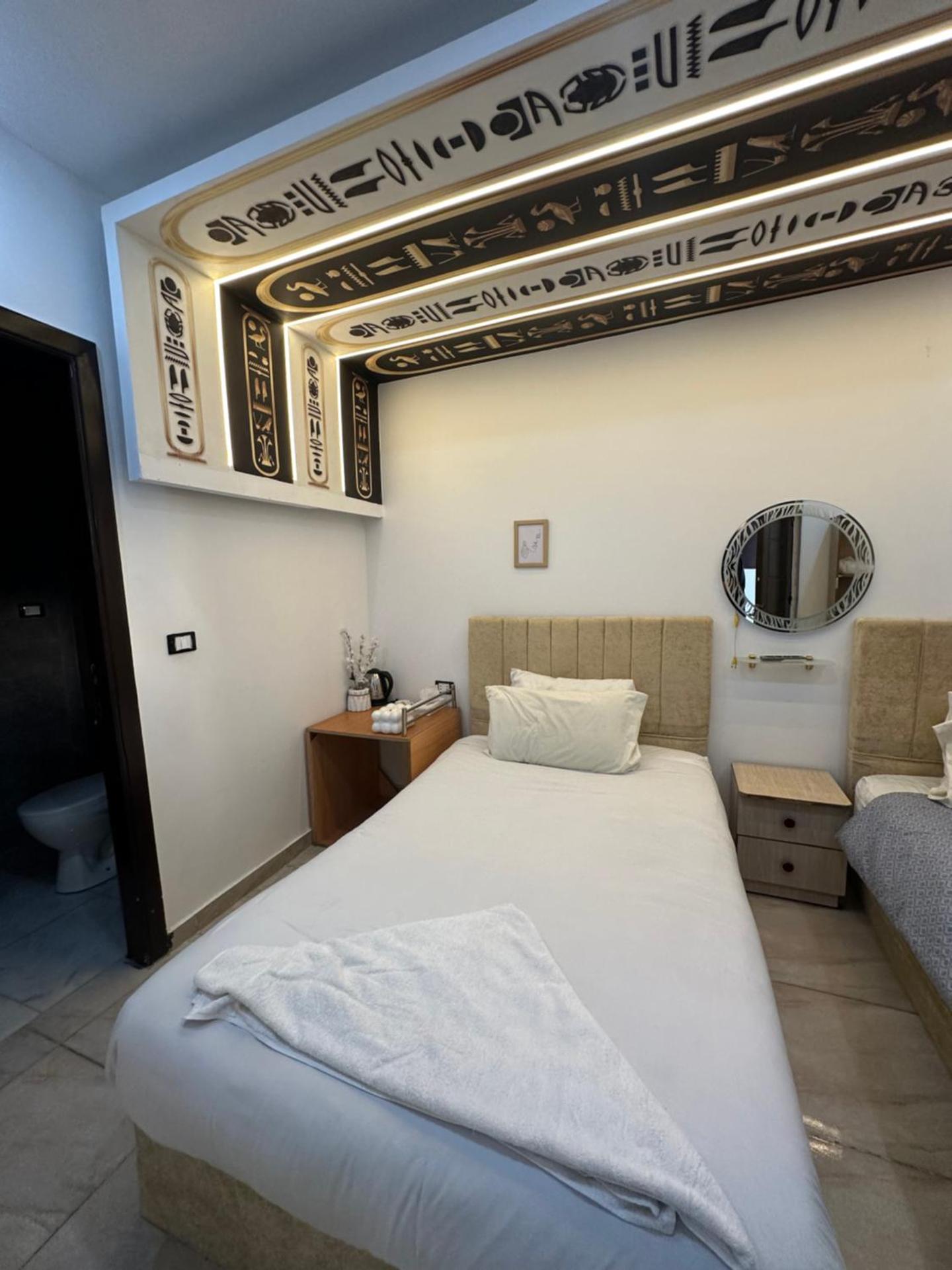 Linda Pyramids view - Photo 128