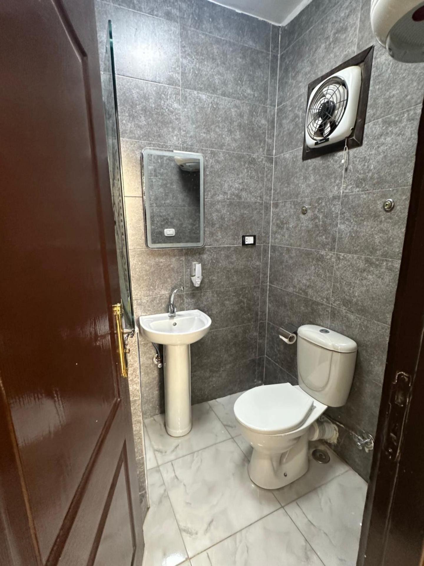 Linda Pyramids view - Photo 23