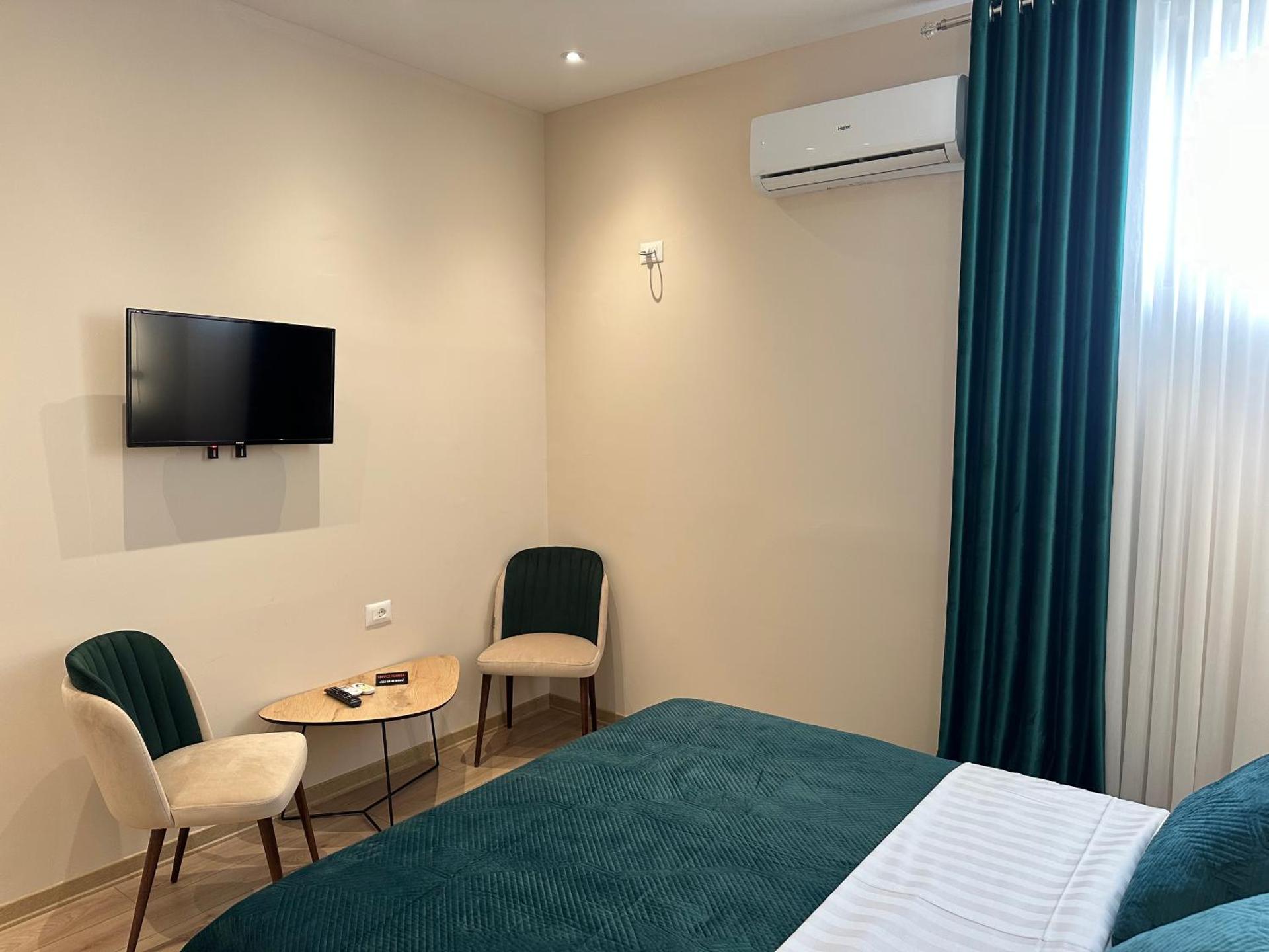 Luxury Hotel By Gjyshi - Photo 47