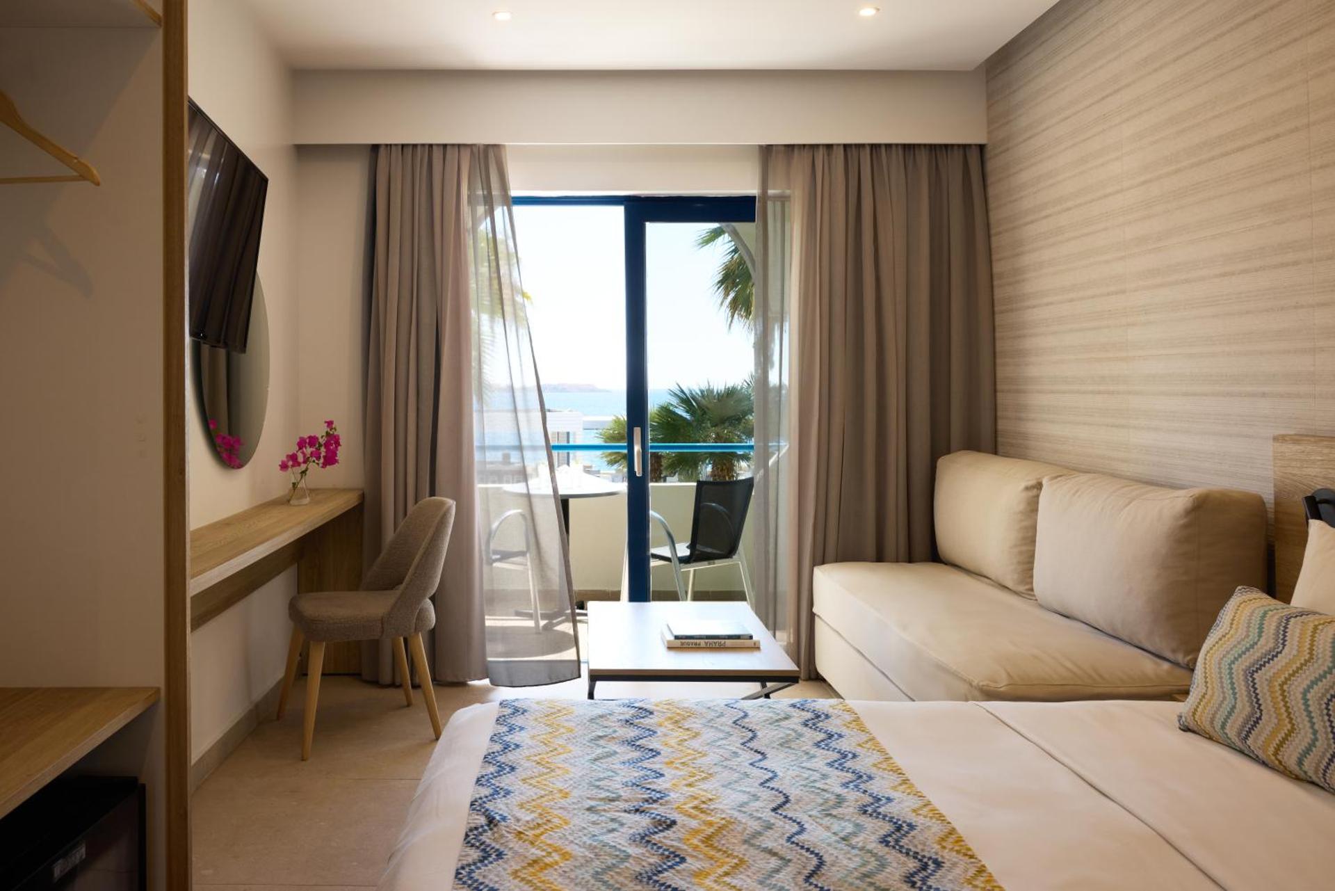 Sunrise Hotel - Photo 29