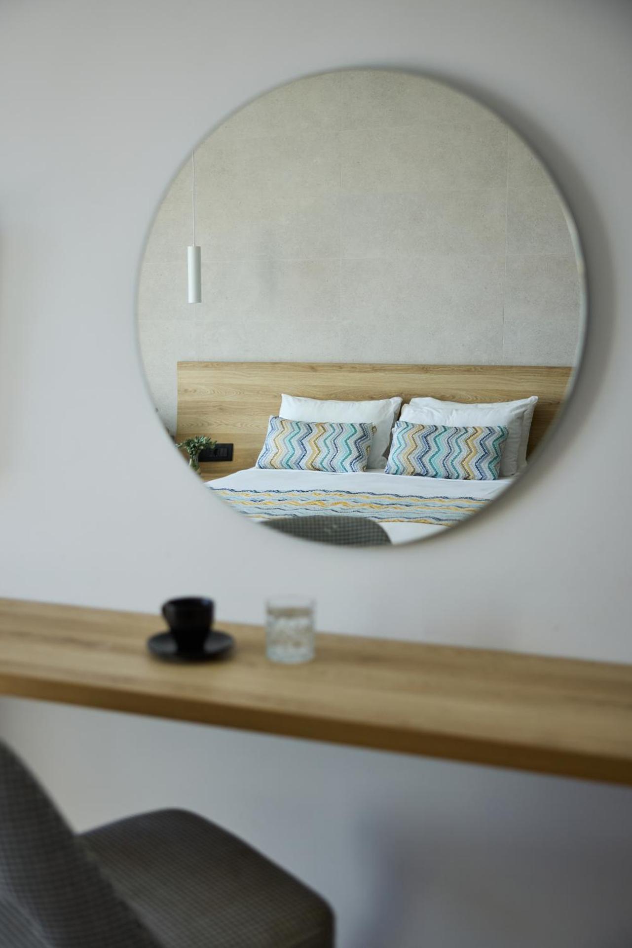 Sunrise Hotel - Photo 3