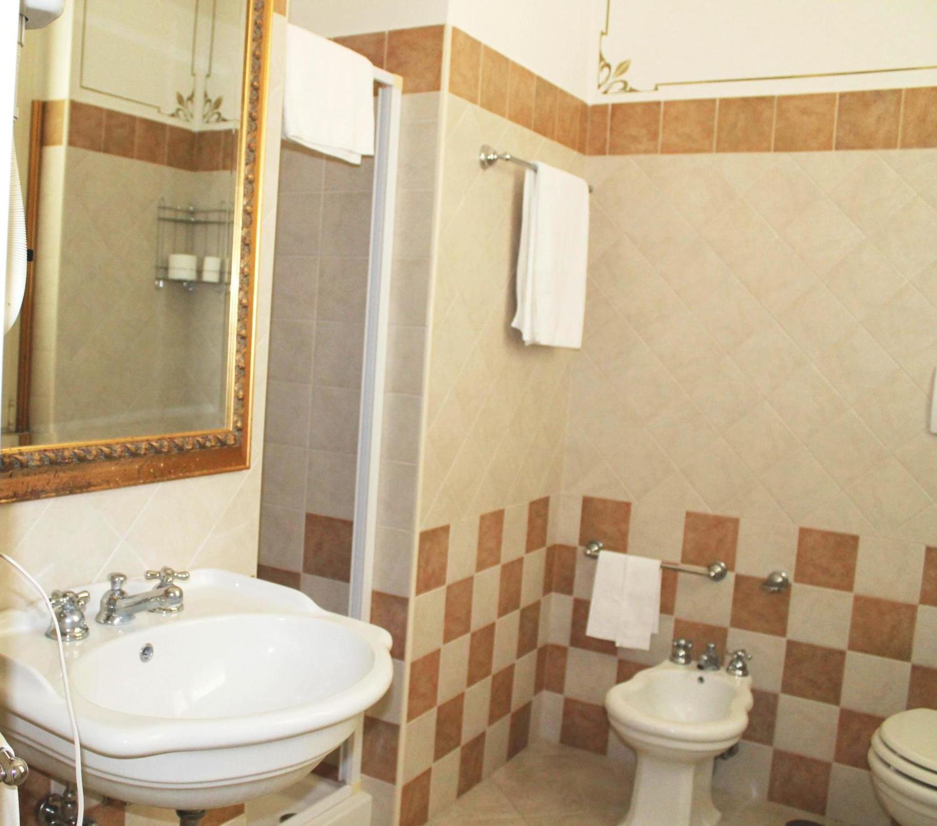 Hotel Rinascimento - Photo 22