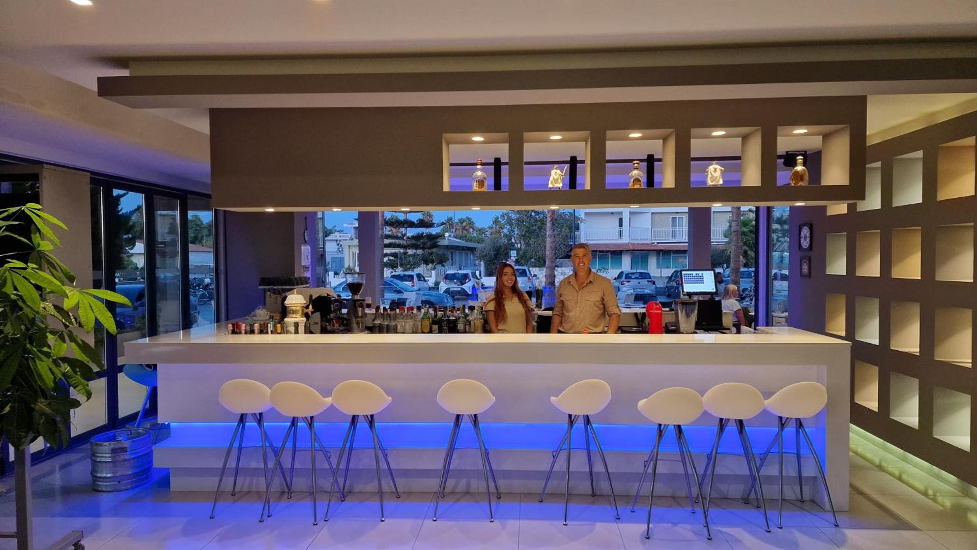 Cosmopolitan Hotel - Photo 82