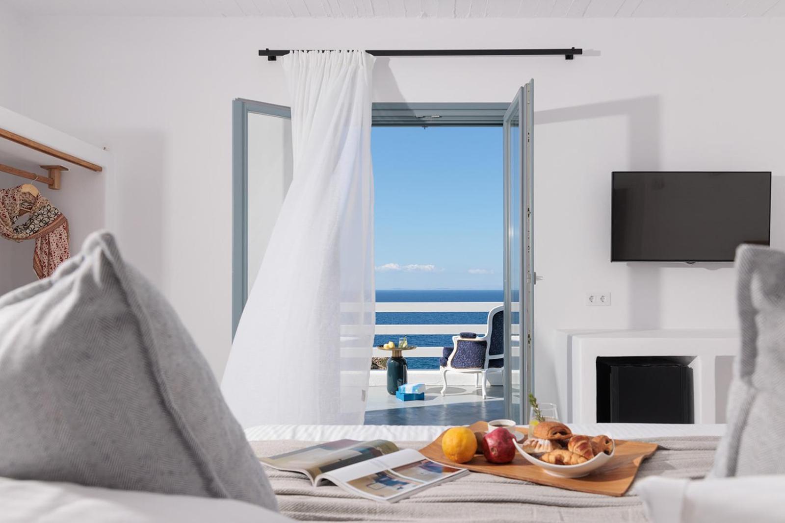 Queen Suite with Sea View
