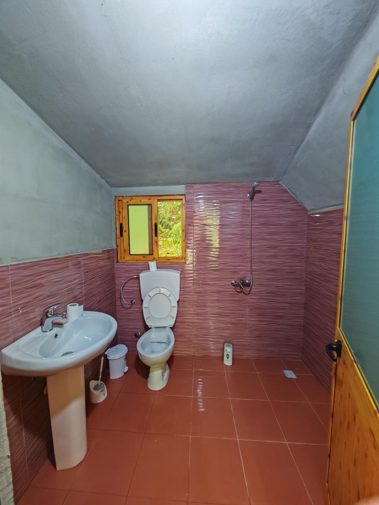 Riverside Komani Lake - Photo 92