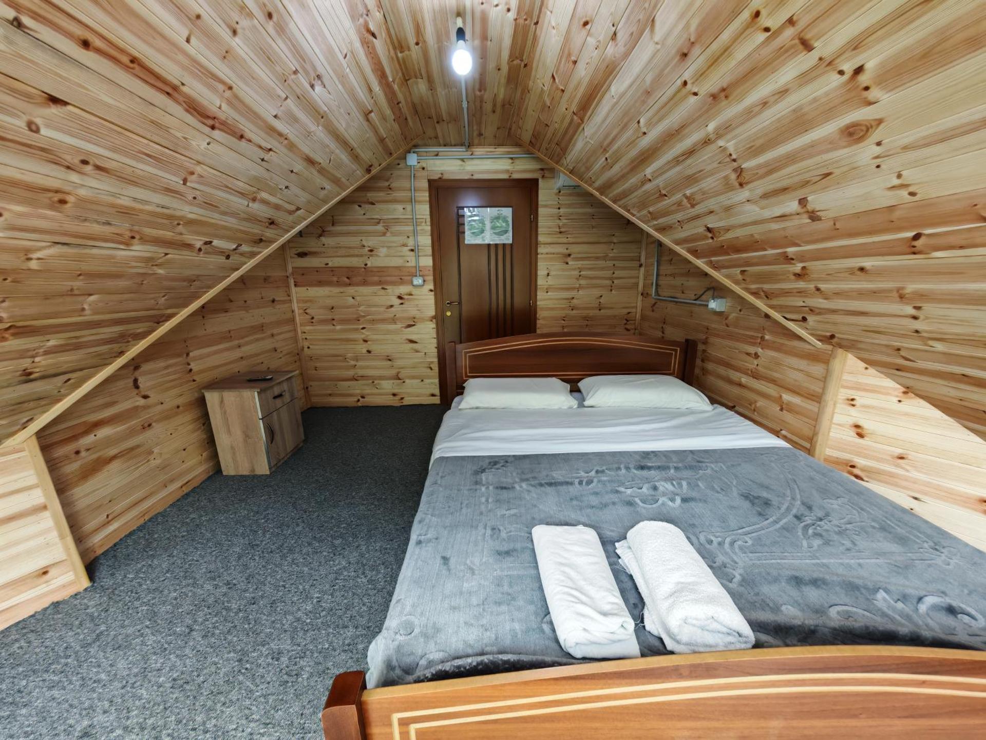 Riverside Komani Lake - Photo 94