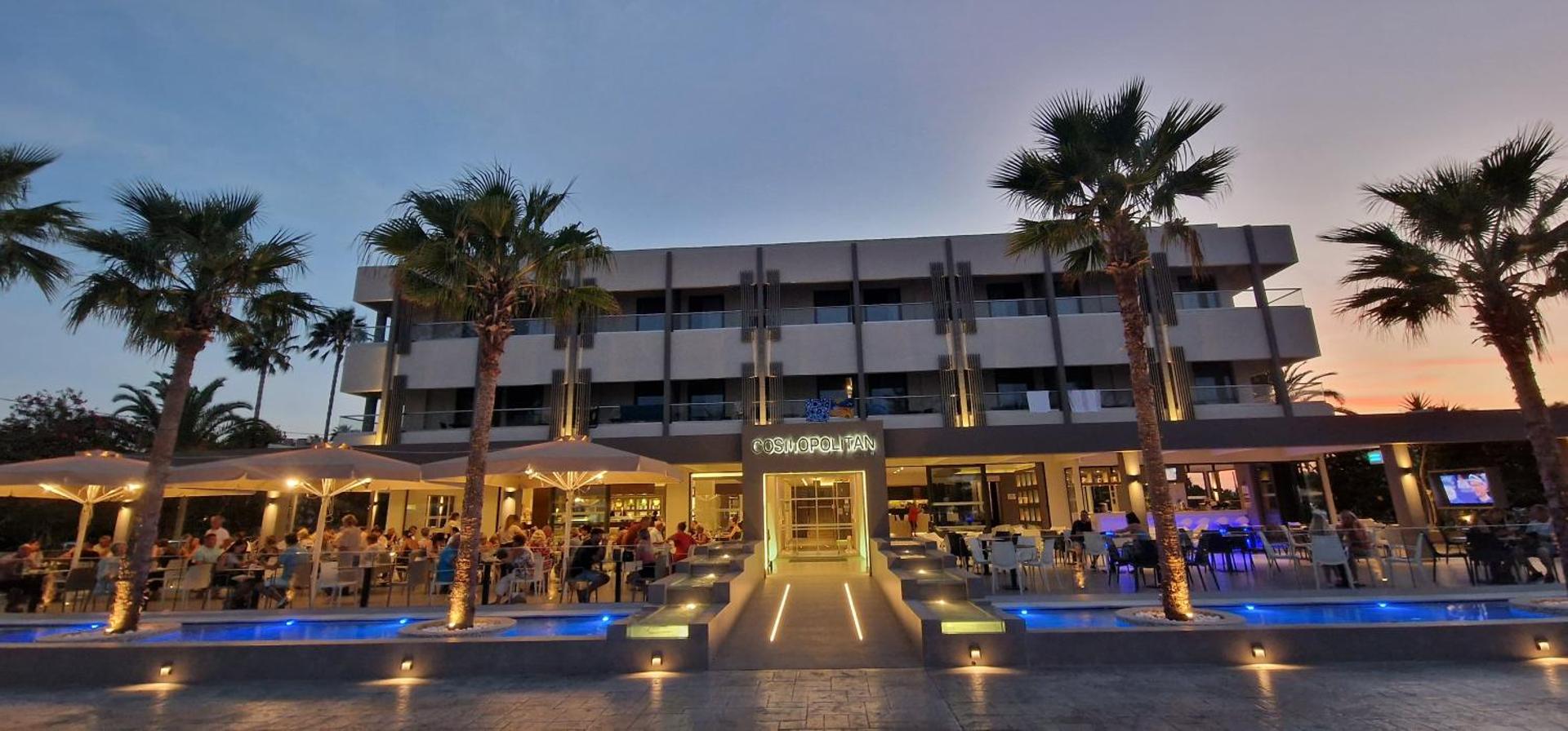 Cosmopolitan Hotel - Photo 14