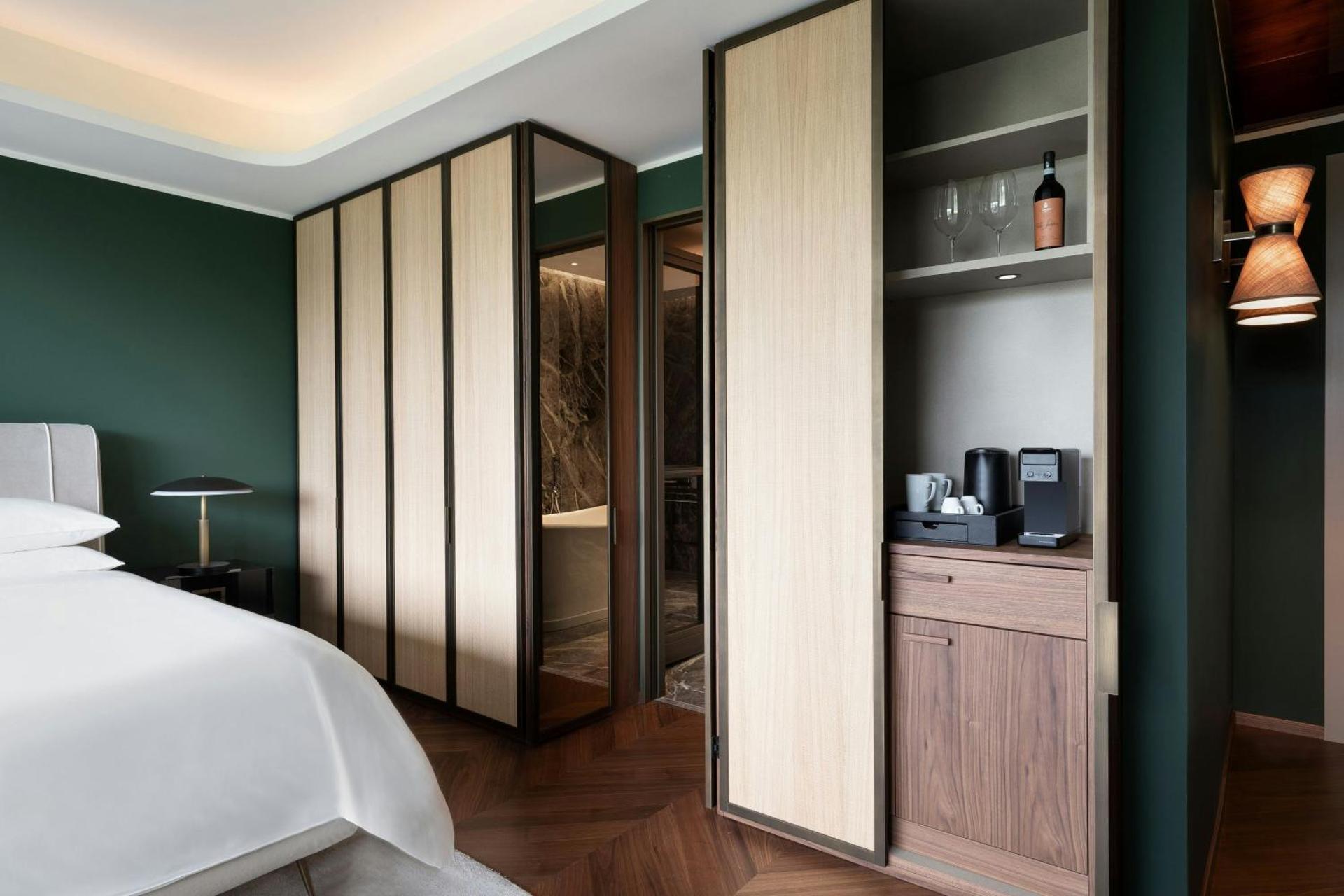 Sheraton Lake Como Hotel - Photo 42