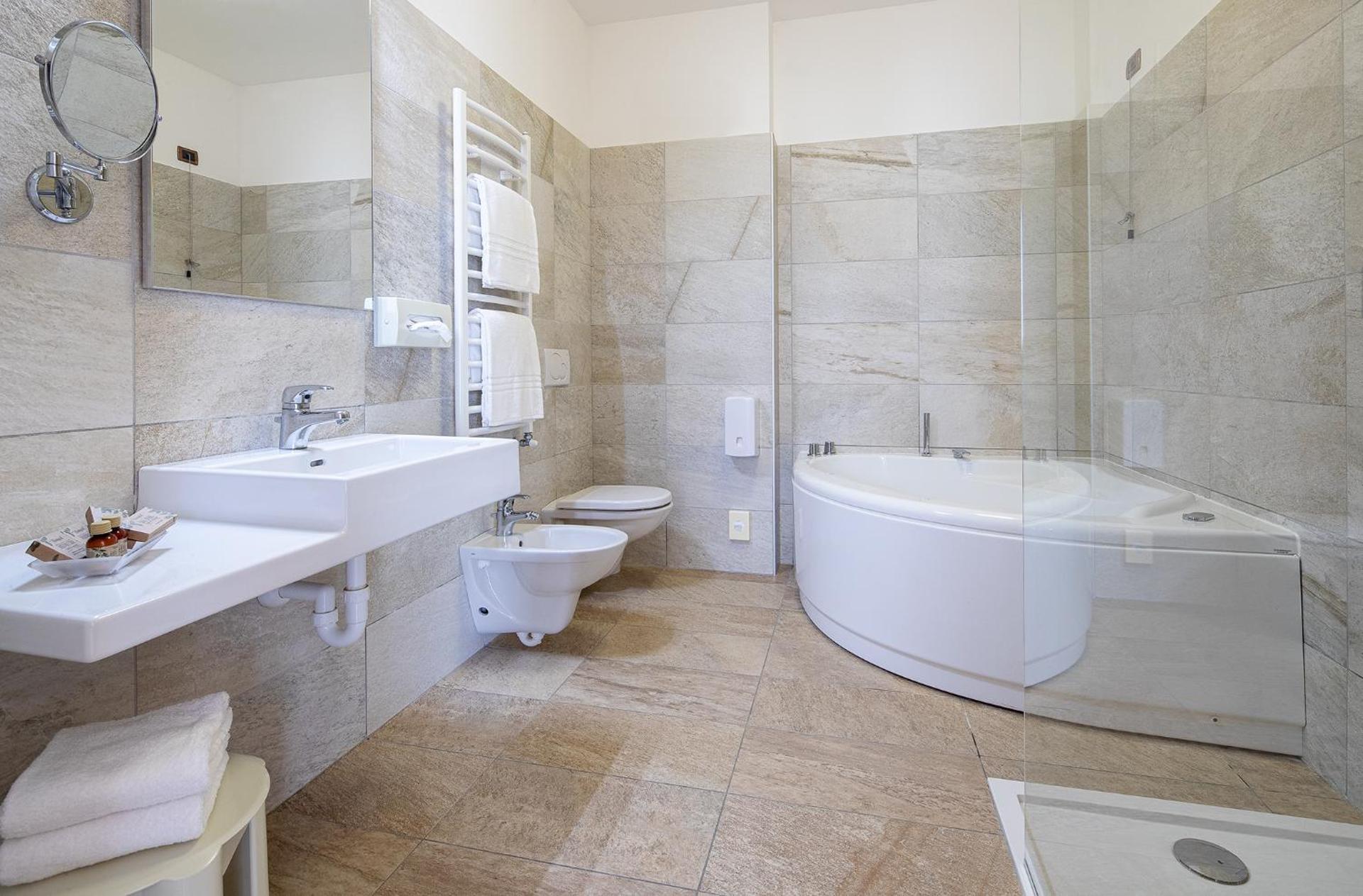 Regent's Hotel - Photo 43