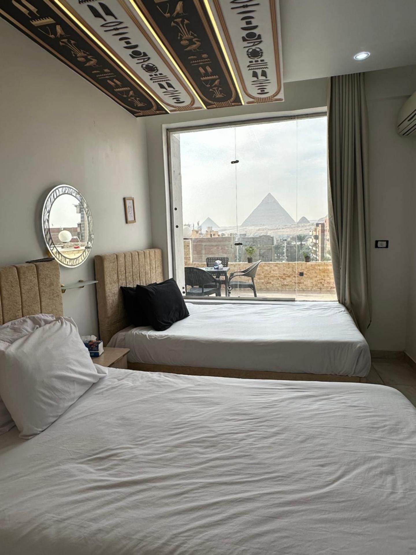 Linda Pyramids view - Photo 12