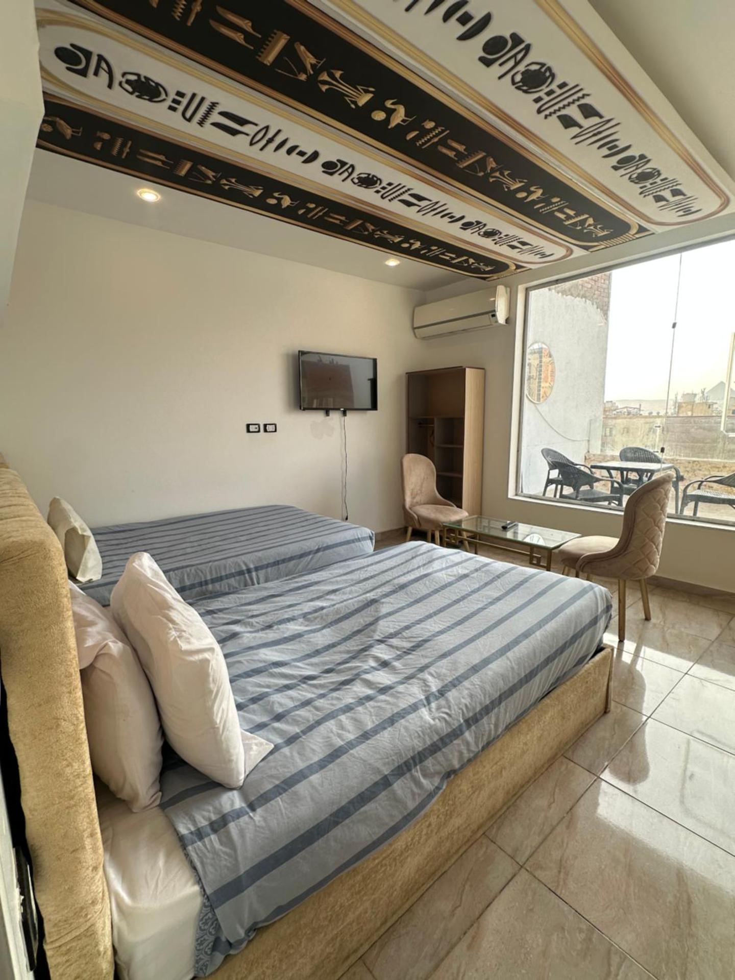 Linda Pyramids view - Photo 34