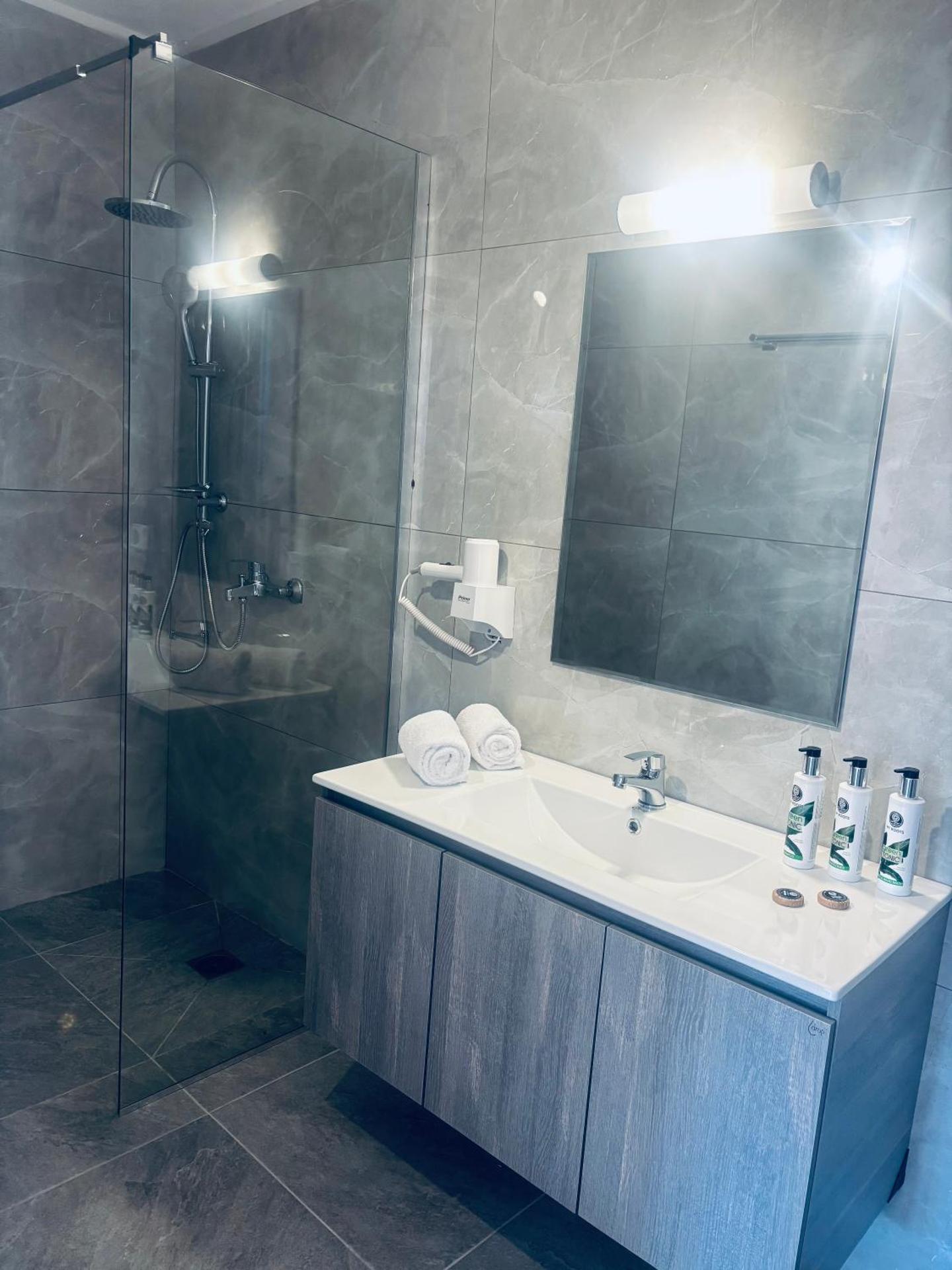 Thermes Luxury Villas And Spa - Photo 74