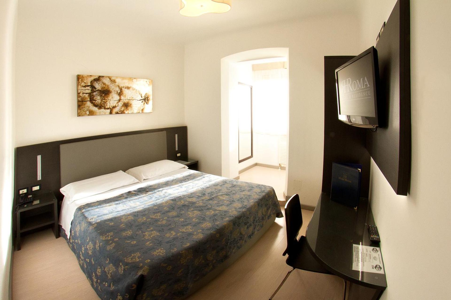 Double Room - Photo 3