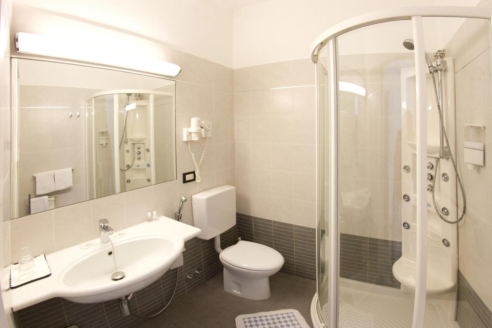 Hotel Roma - Photo 96