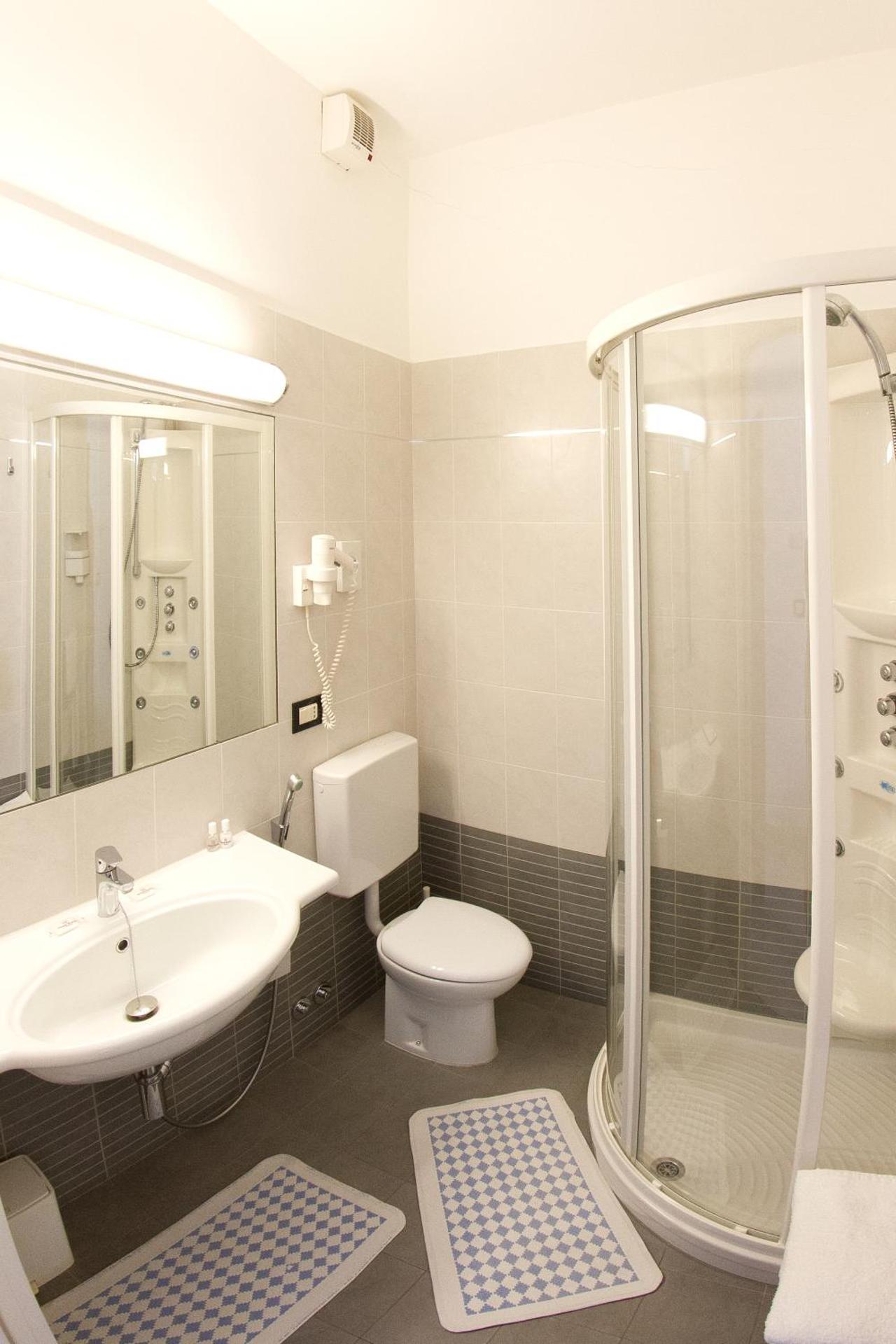 Hotel Roma - Photo 97