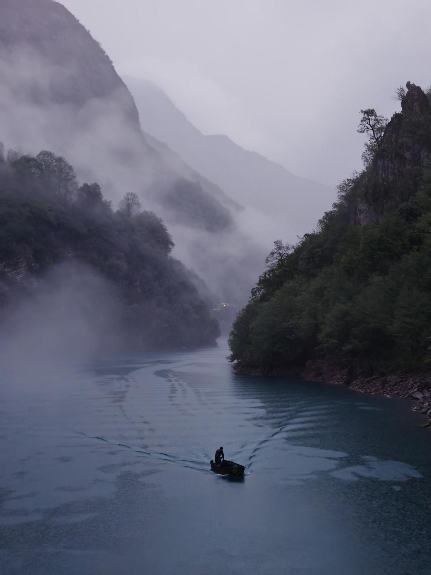 Riverside Komani Lake - Photo 102