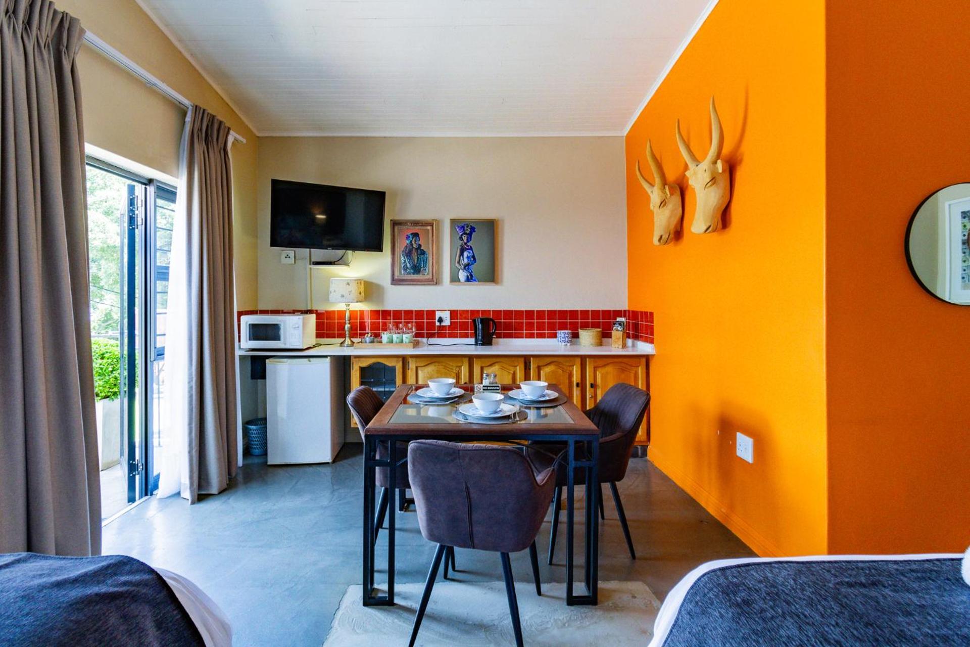 Pumleni Guesthouse - Photo 10