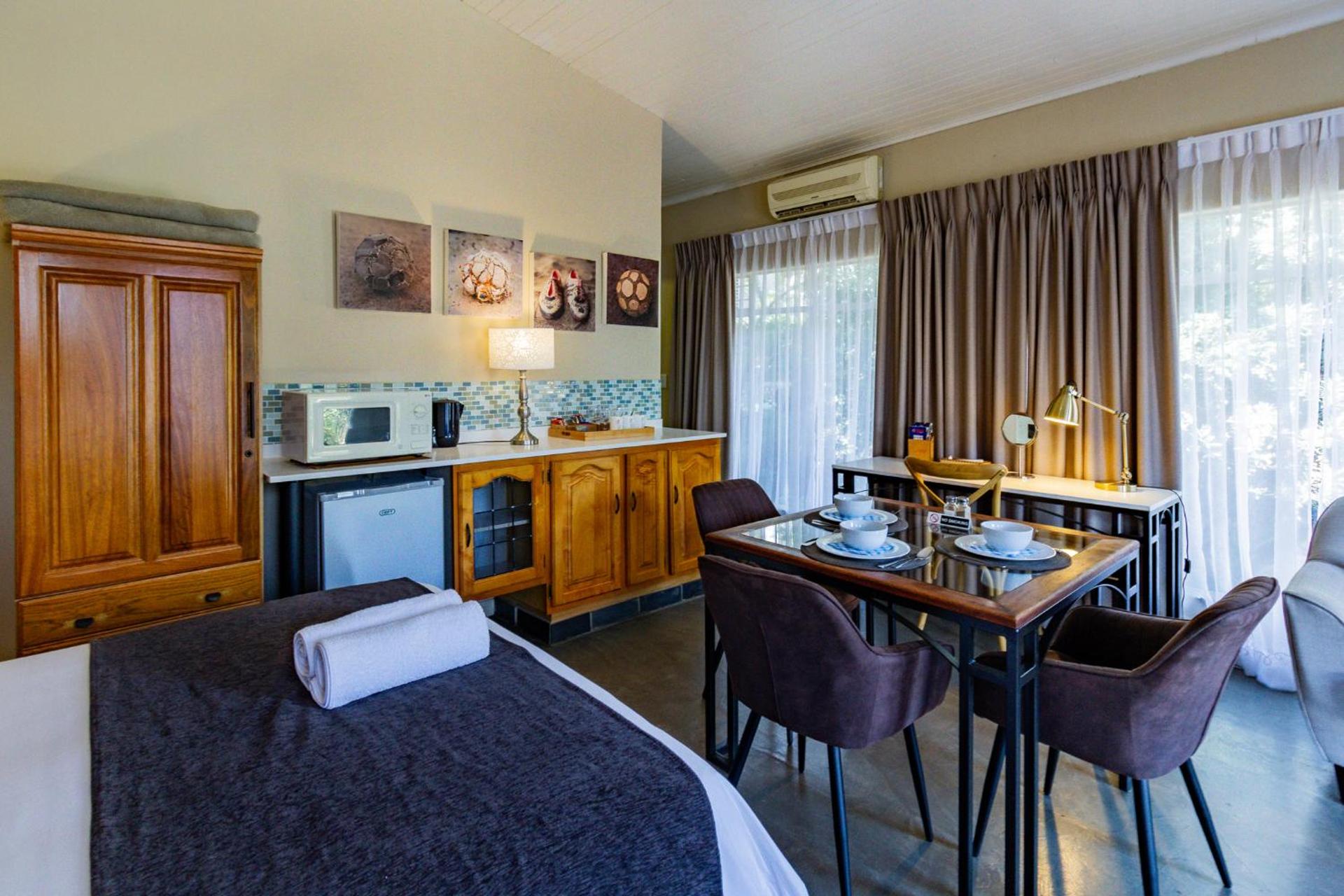 Pumleni Guesthouse - Photo 5