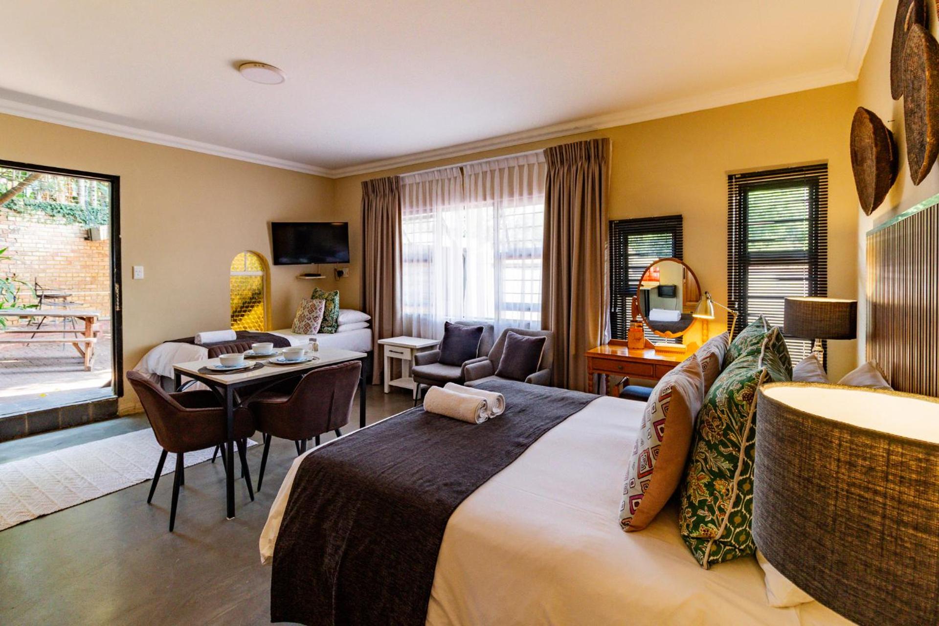 Pumleni Guesthouse - Photo 9