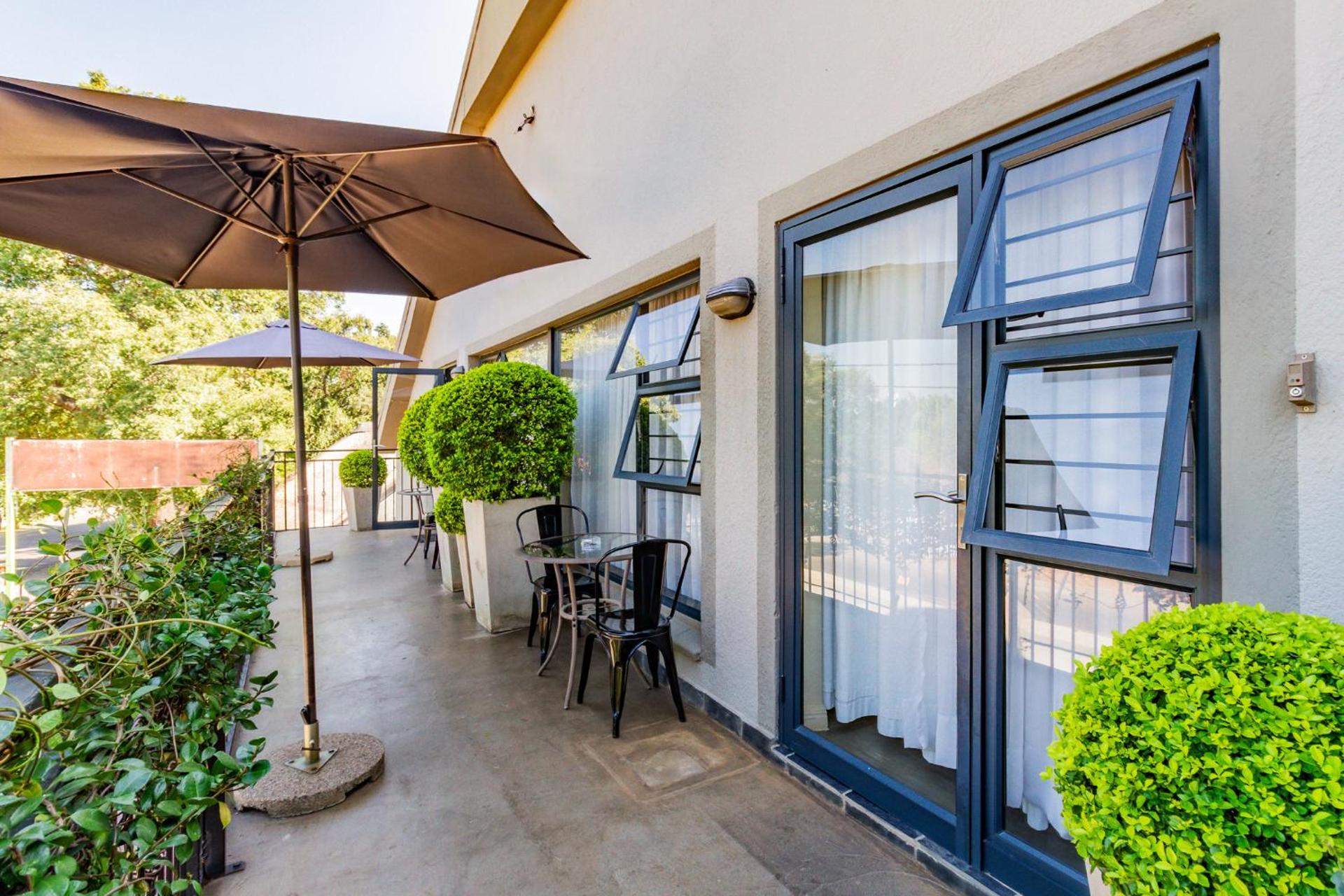 Pumleni Guesthouse - Photo 19