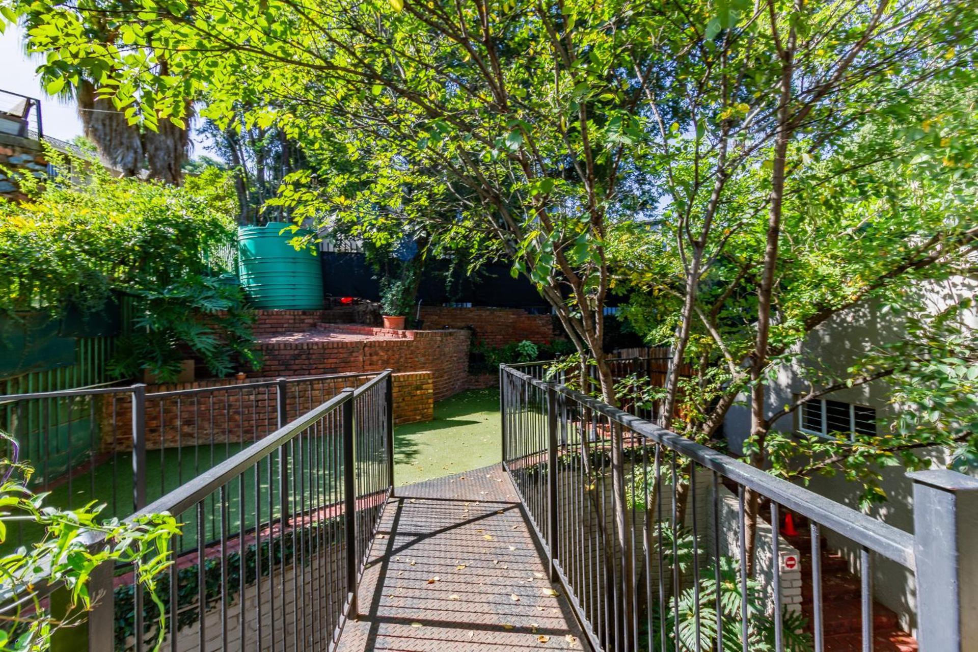 Pumleni Guesthouse - Photo 15