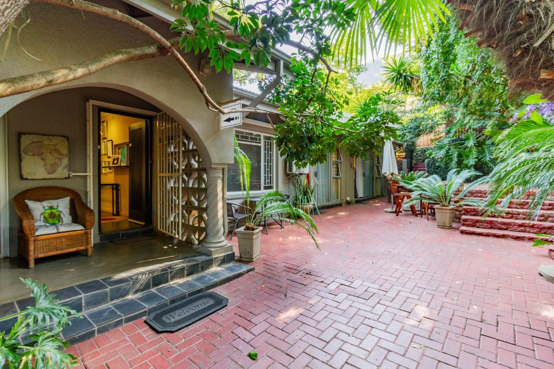 Pumleni Guesthouse - Photo 22