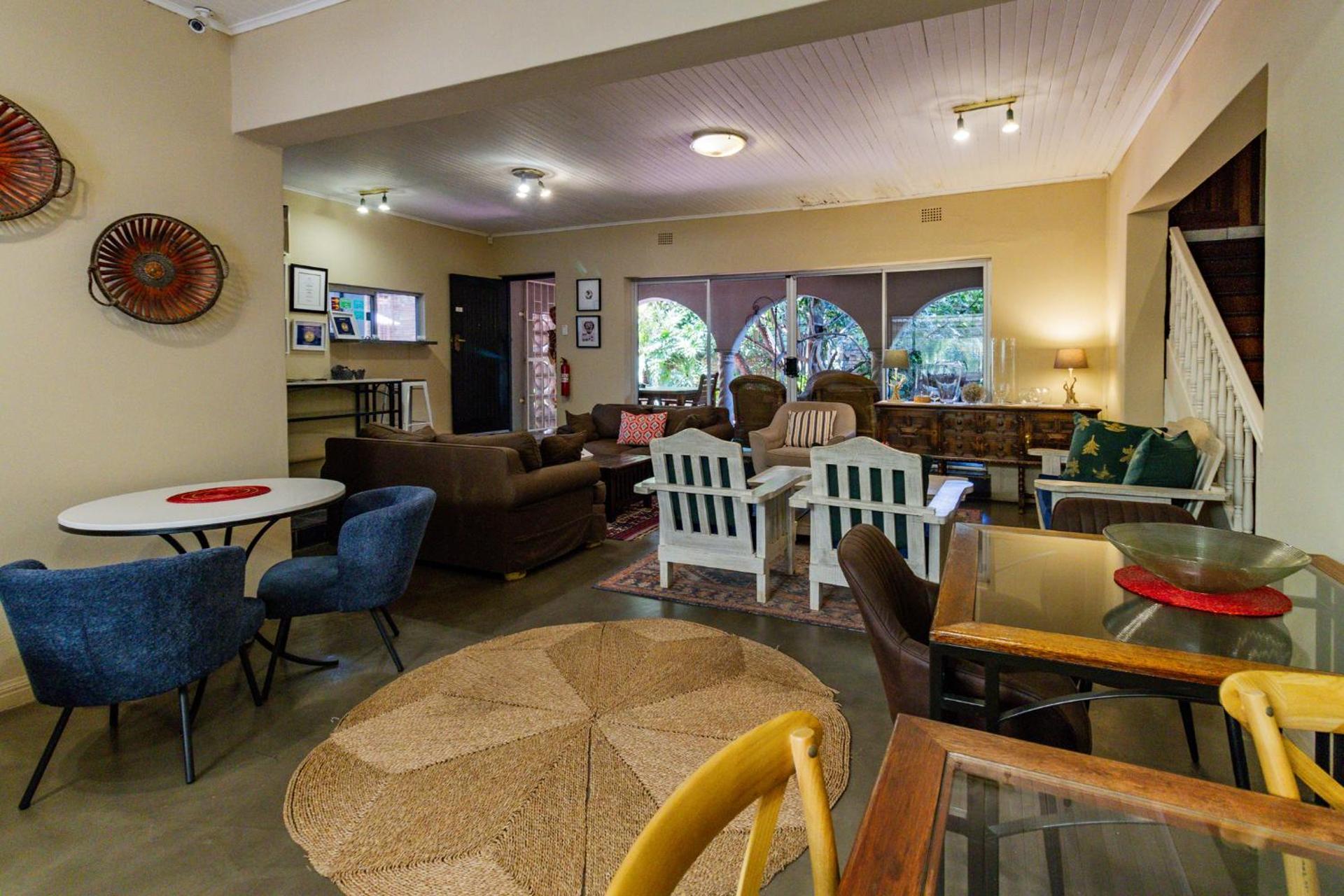 Pumleni Guesthouse - Photo 12