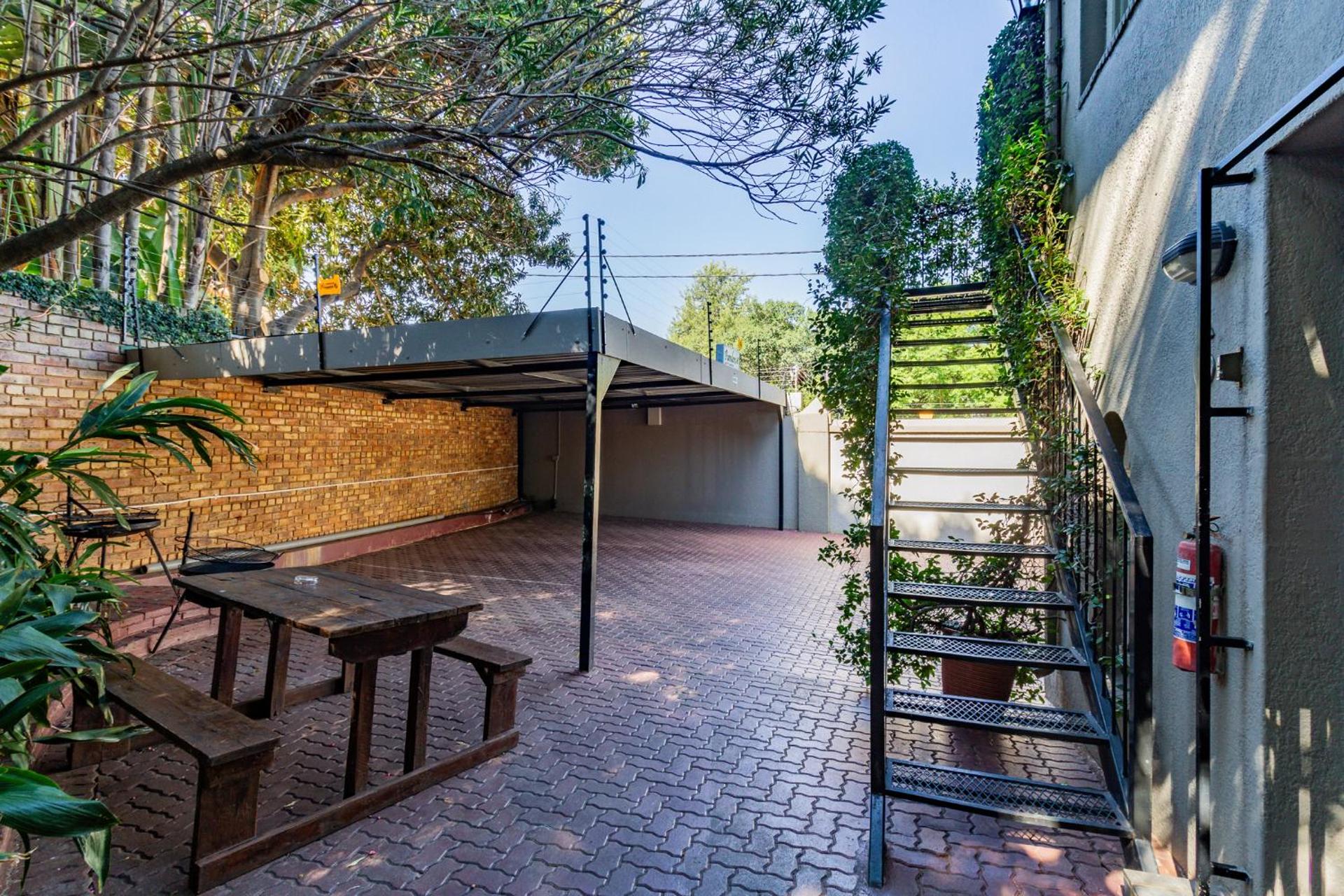 Pumleni Guesthouse - Photo 26