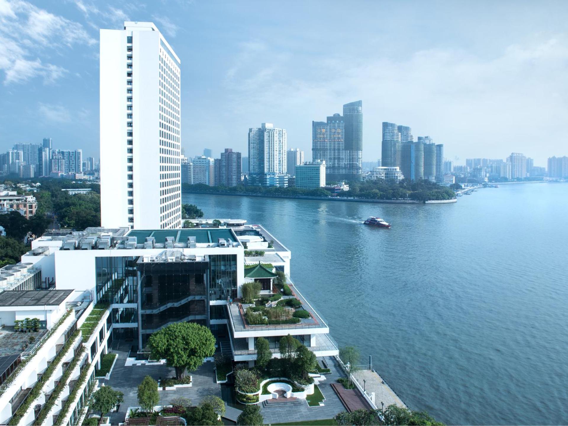 White Swan Hotel - Photo 49