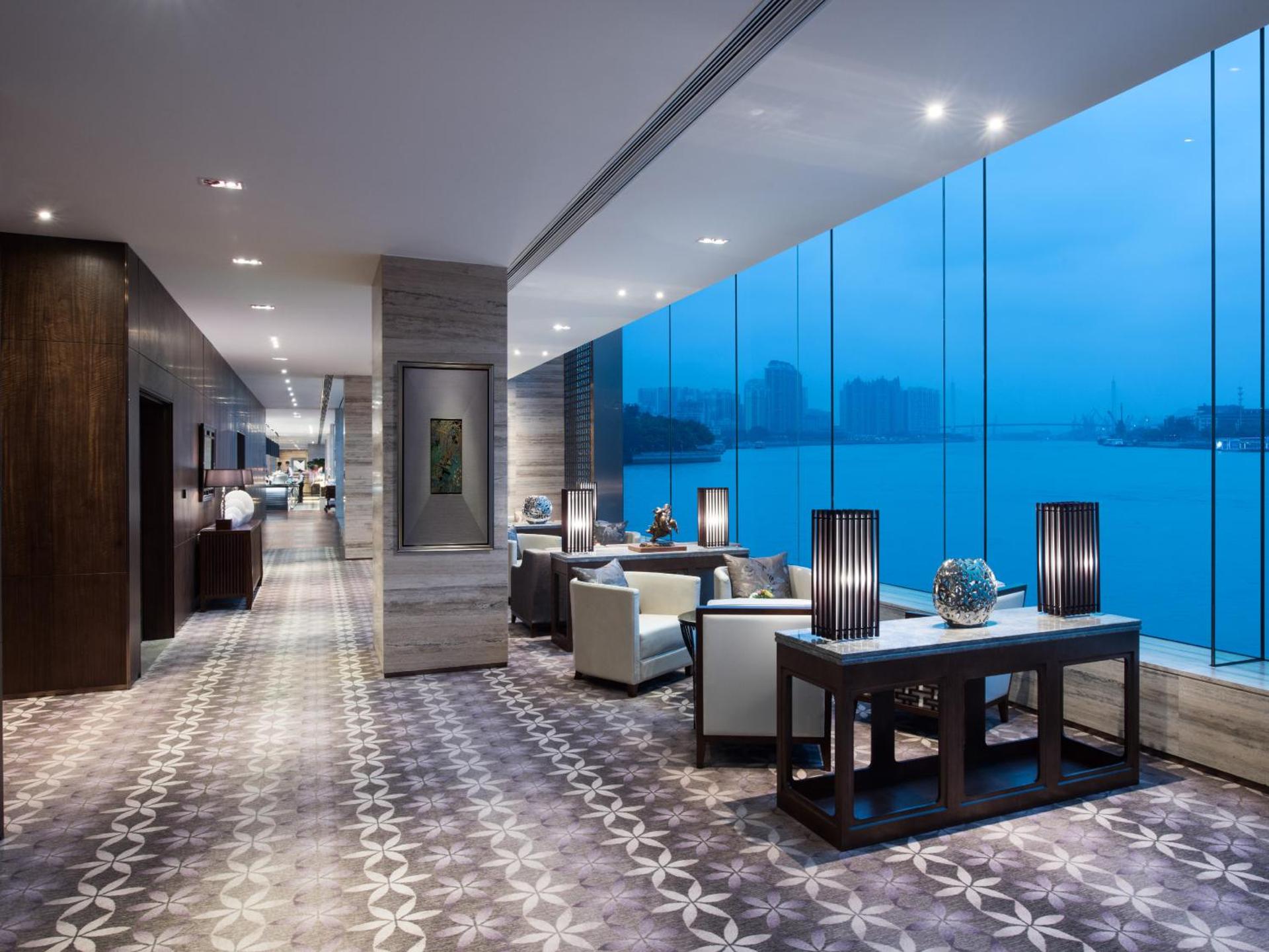 White Swan Hotel - Photo 52