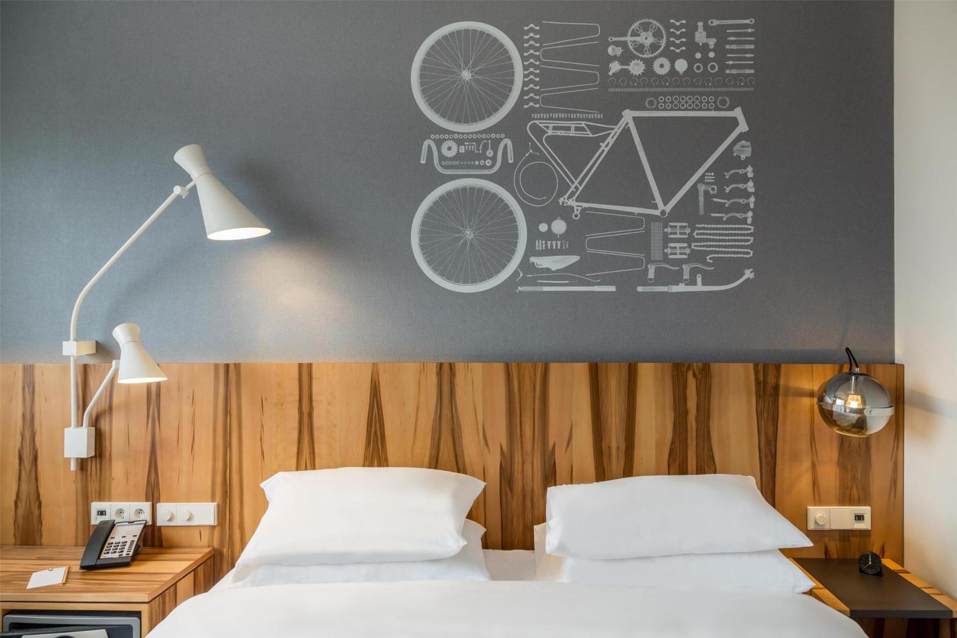 Hyatt Regency Paris Etoile - Photo 13