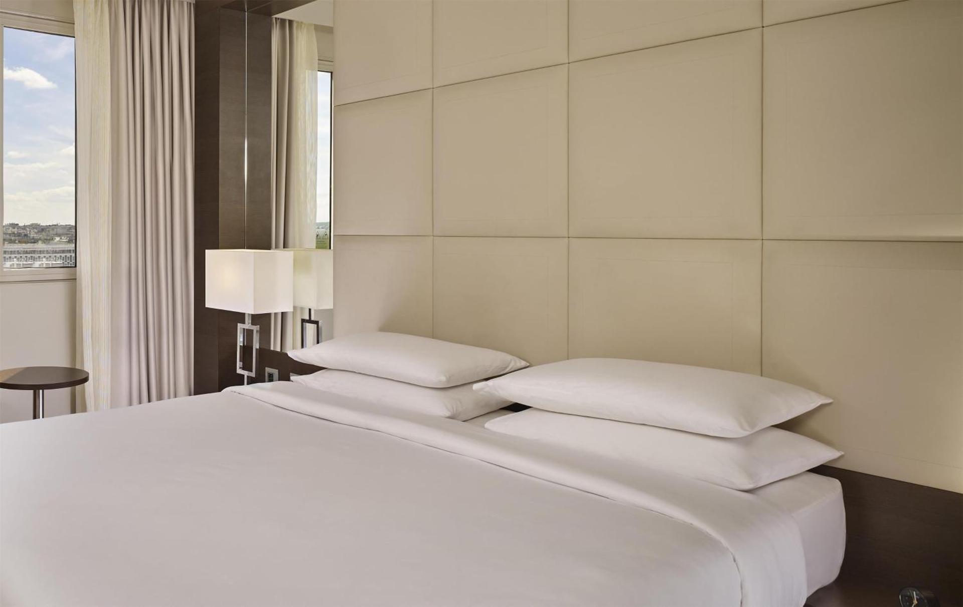 Hyatt Regency Paris Etoile - Photo 32