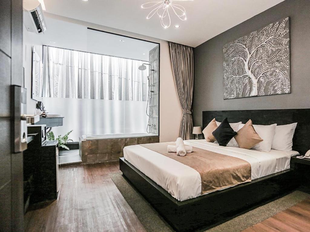 De Art Hotel - Photo 2