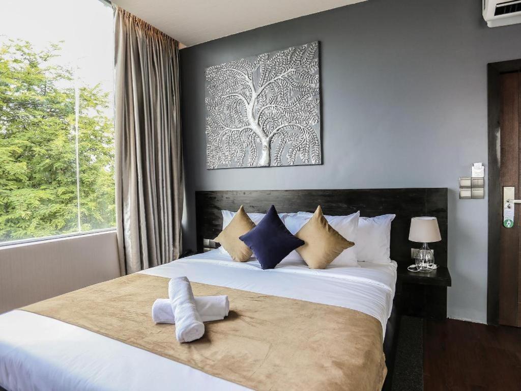 De Art Hotel - Photo 8