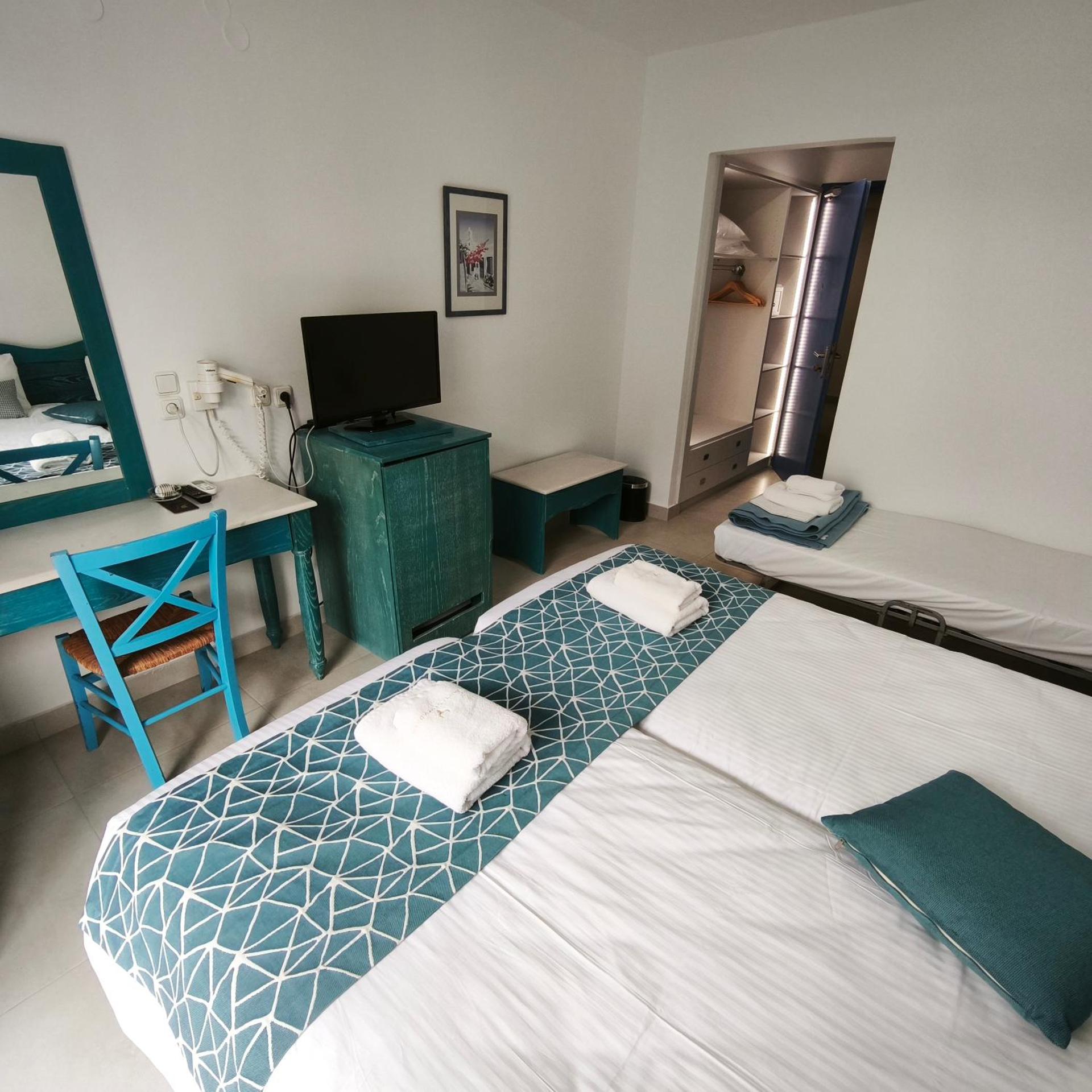 Knossos Hotel - Photo 6
