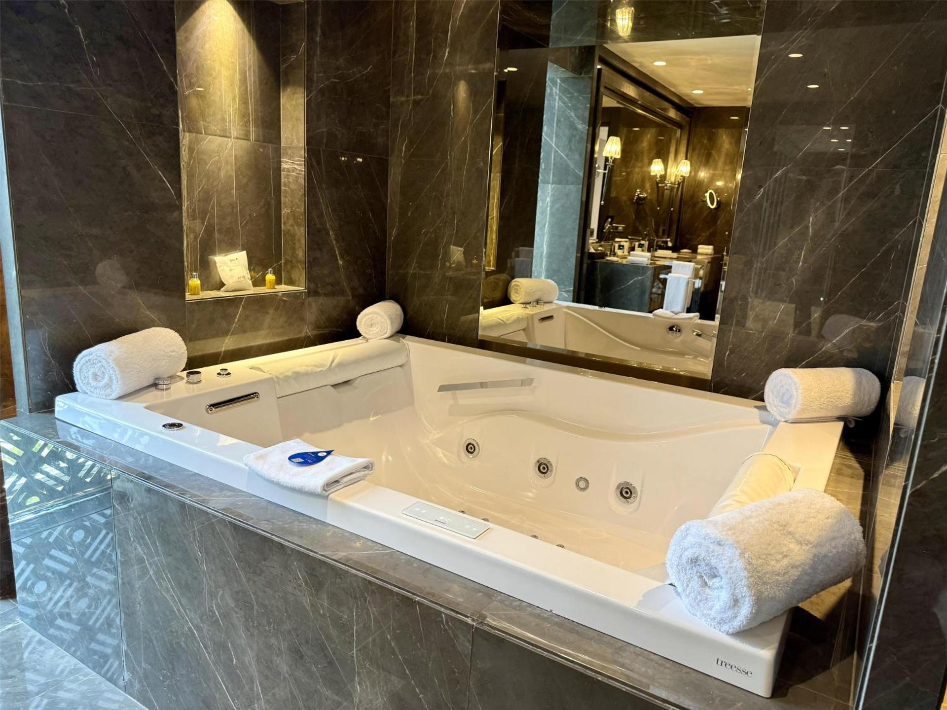 Radisson Blu Hotel & Conference Center, Niamey - Photo 157