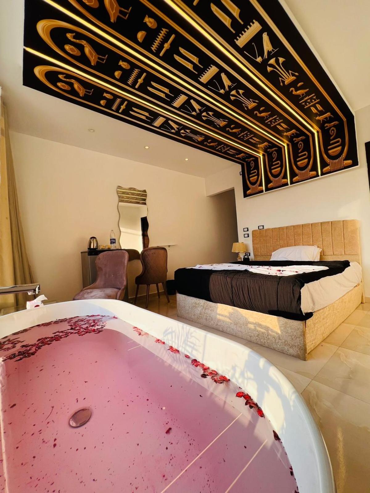 Linda Pyramids view - Photo 72