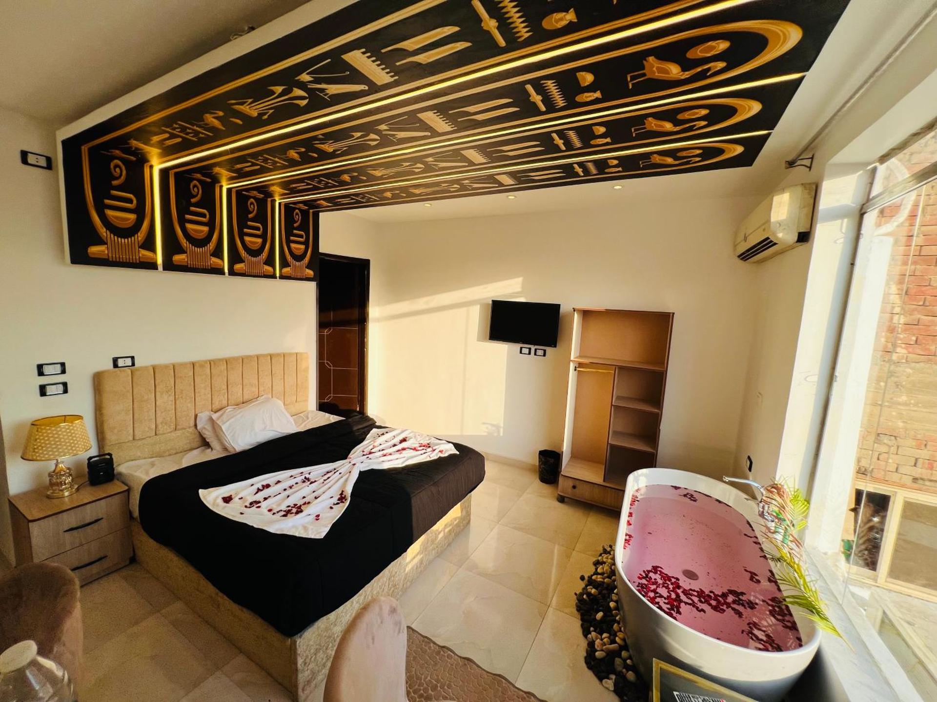 Linda Pyramids view - Photo 69