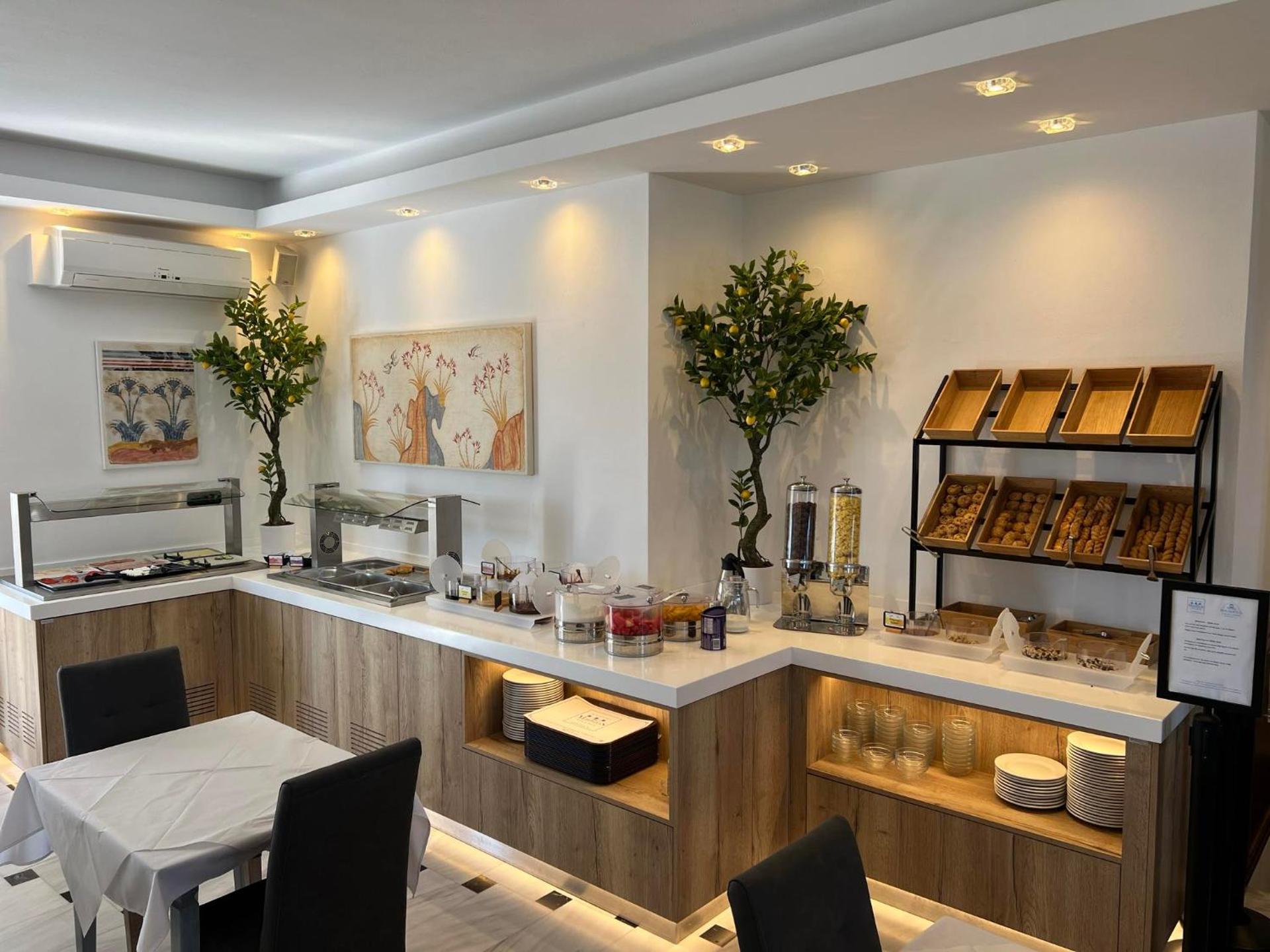 Hotel Mathios - Photo 155