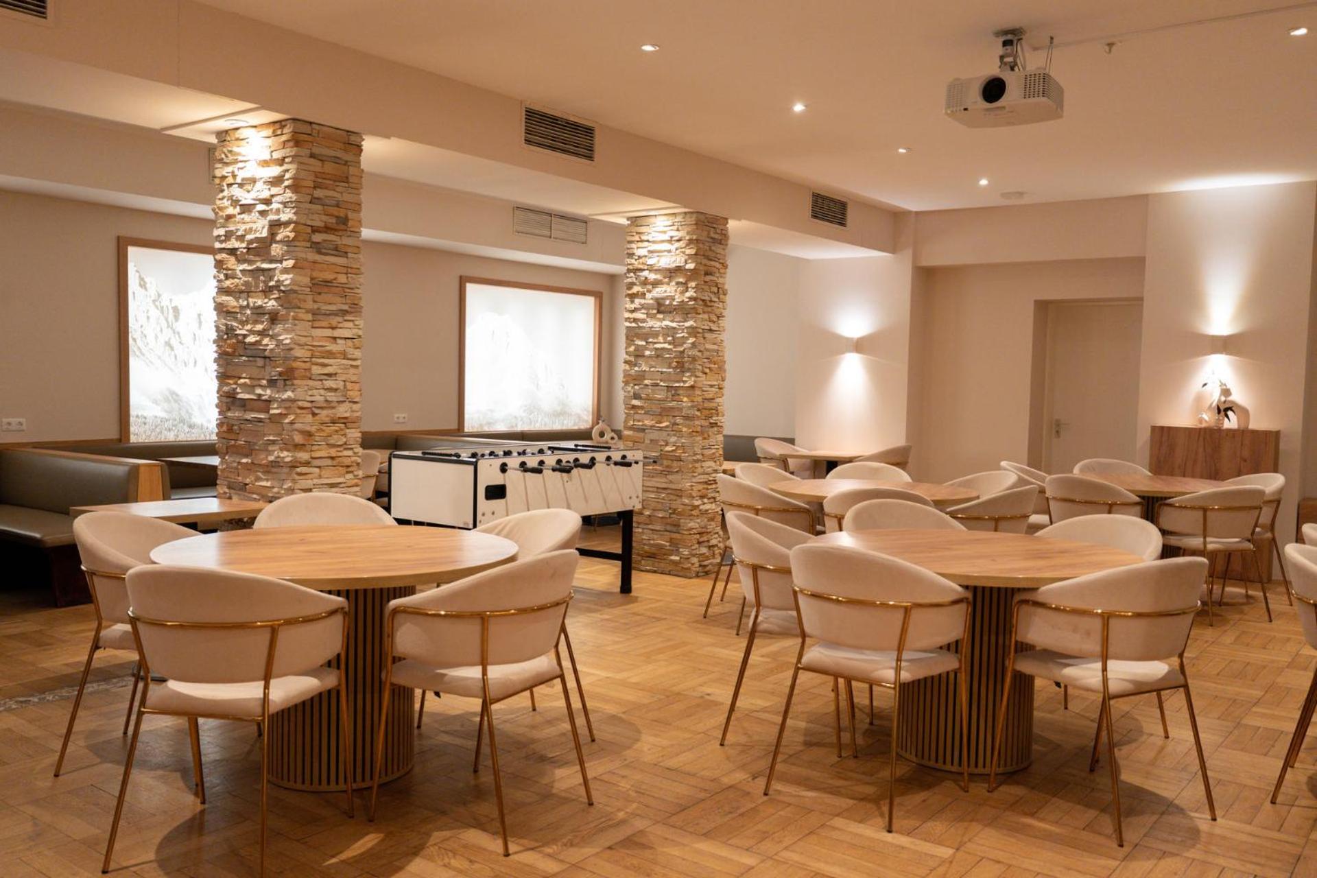 Scheck Hotel - Photo 15