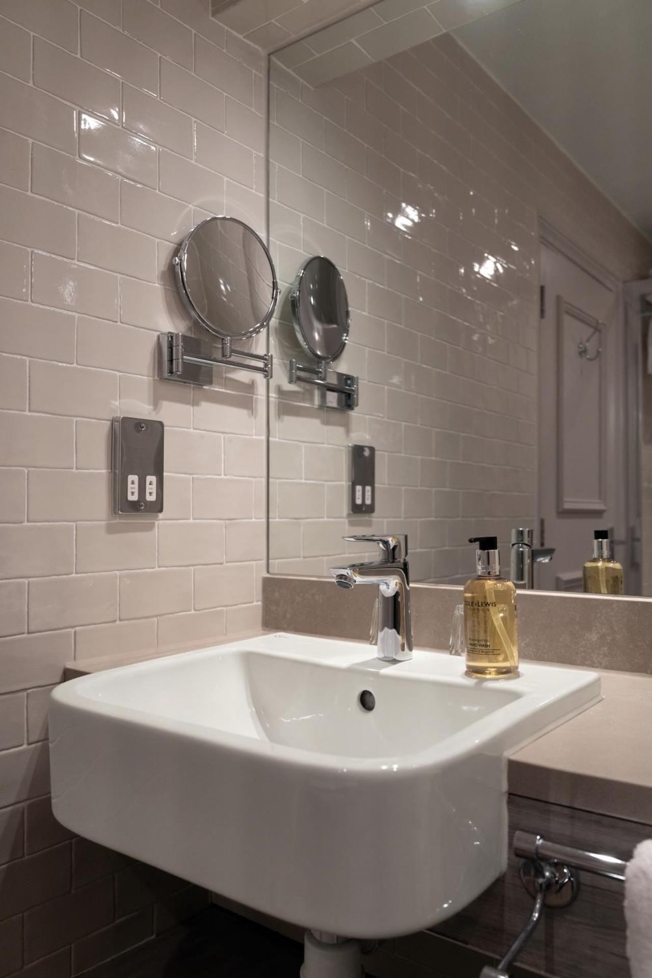 The Chamberlain - Photo 95