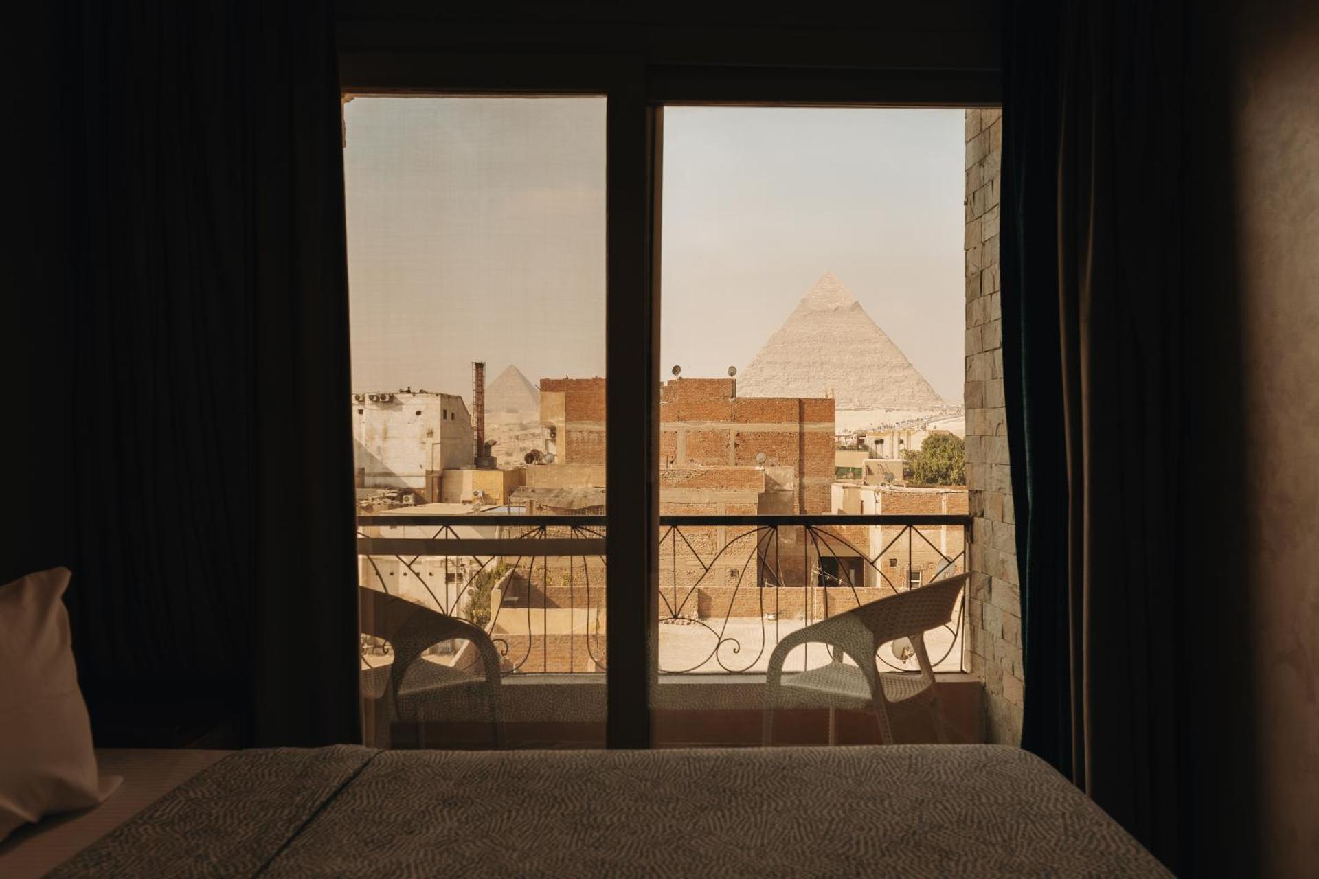 BrassJimmy pyramids view - Photo 30