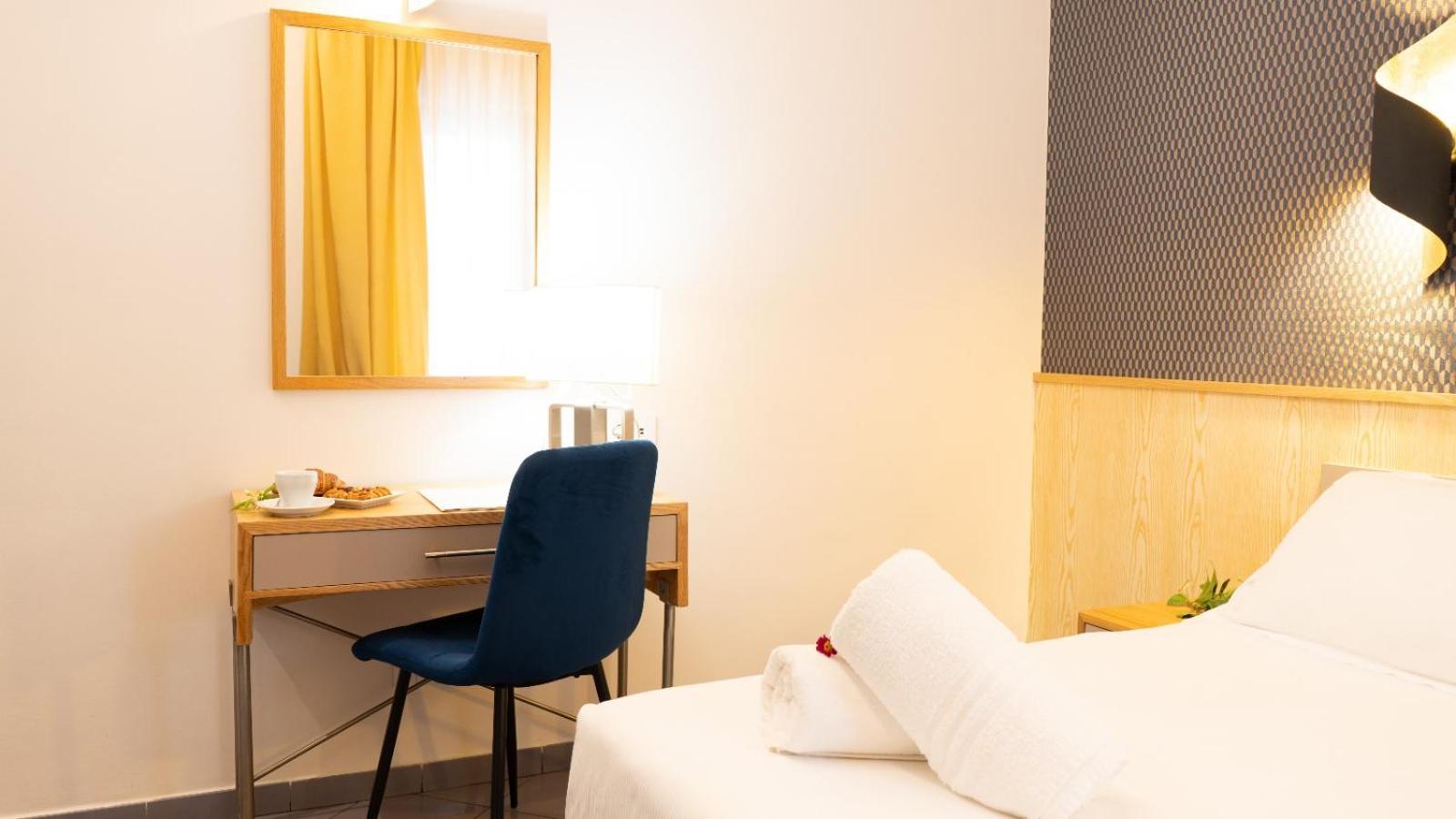 Hotel Diana - Photo 52