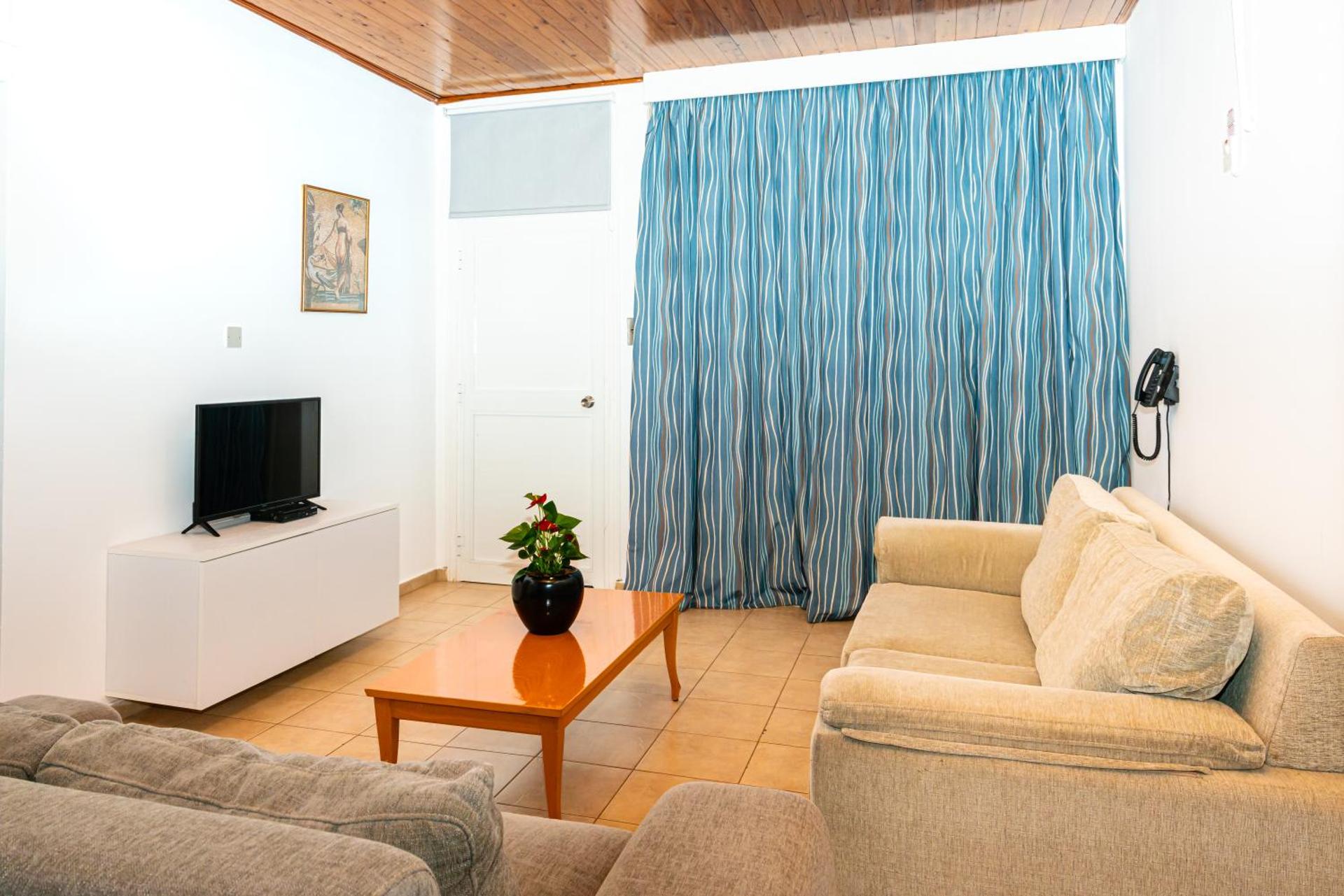 Helios Bay Hotel and Suites - Photo 68