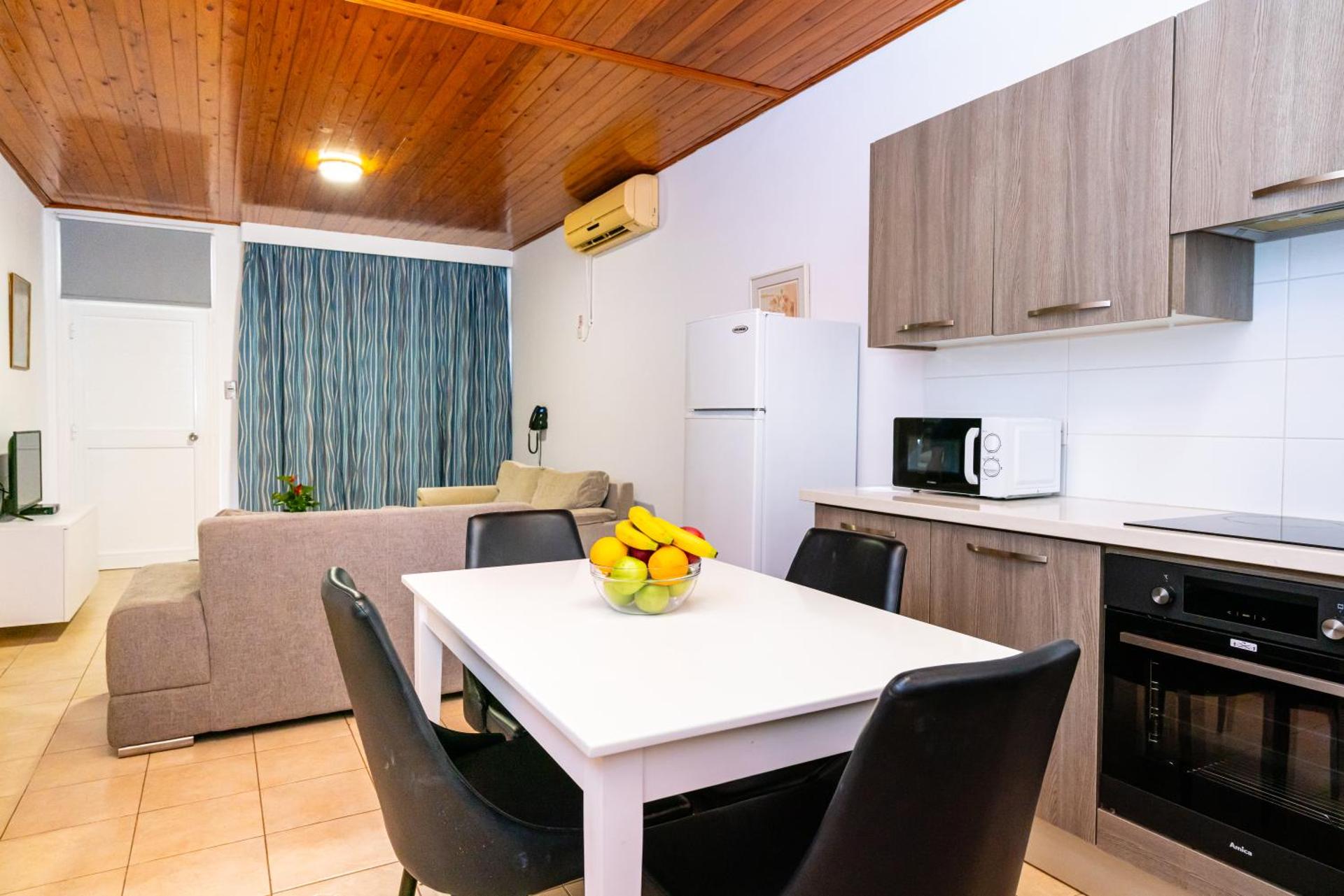 Helios Bay Hotel and Suites - Photo 63