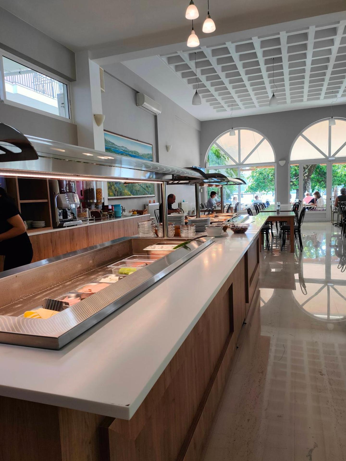 Avra Beach Hotel - Photo 18