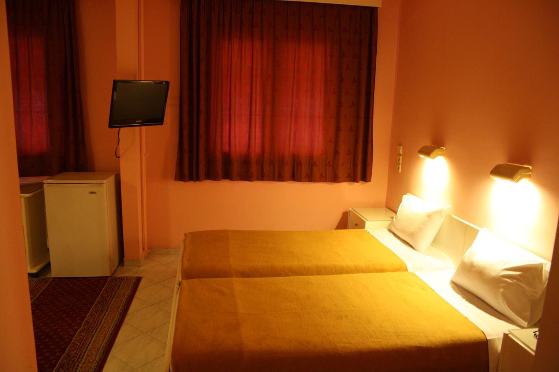 Hotel Avra - Photo 33