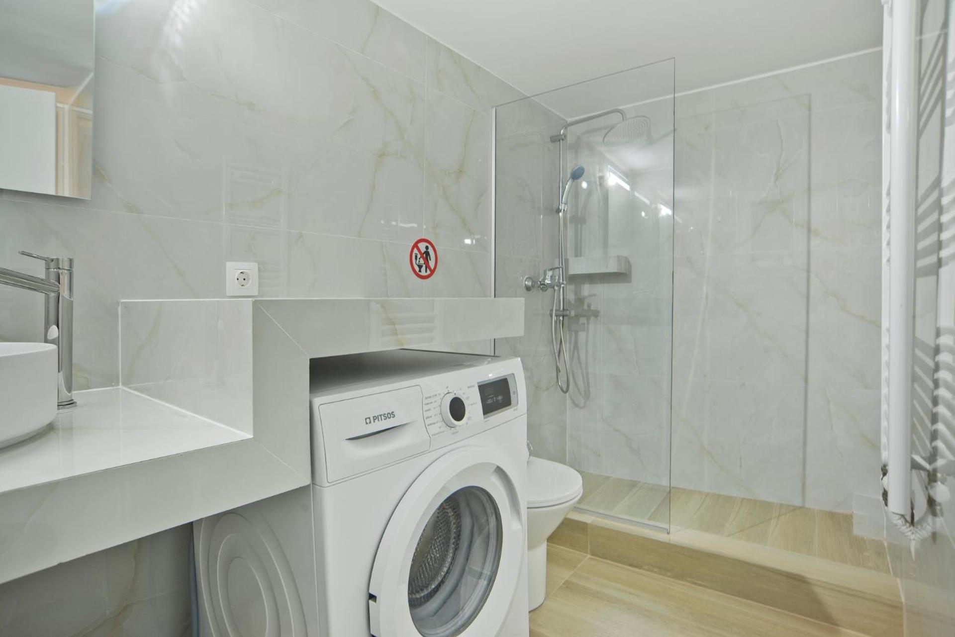 Kary's Acropolis View Luxury 2BR, 2 BA, Jacuzzi - Photo 29