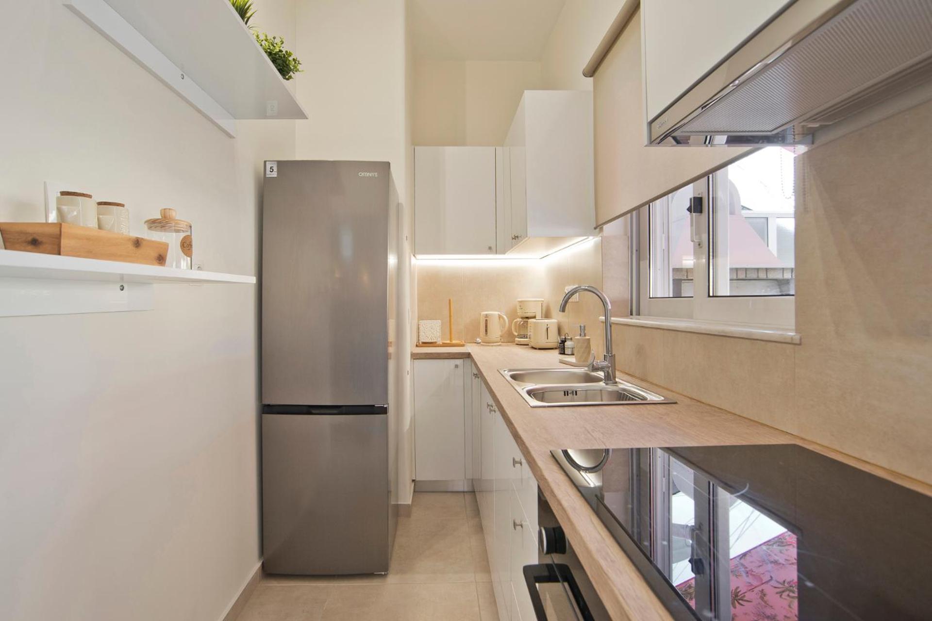 Kary's Acropolis View Luxury 2BR, 2 BA, Jacuzzi - Photo 22