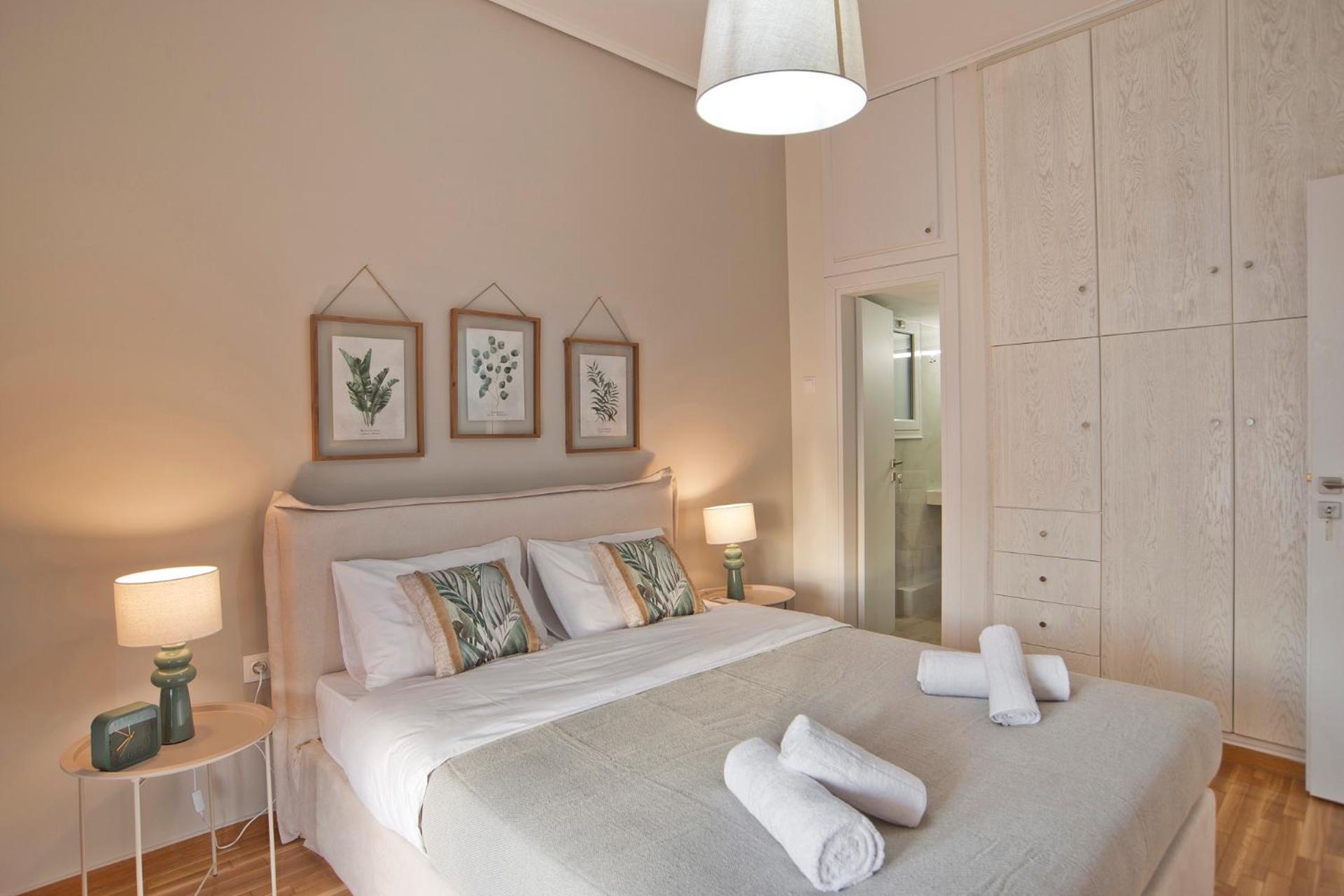 Kary's Acropolis View Luxury 2BR, 2 BA, Jacuzzi - Photo 17